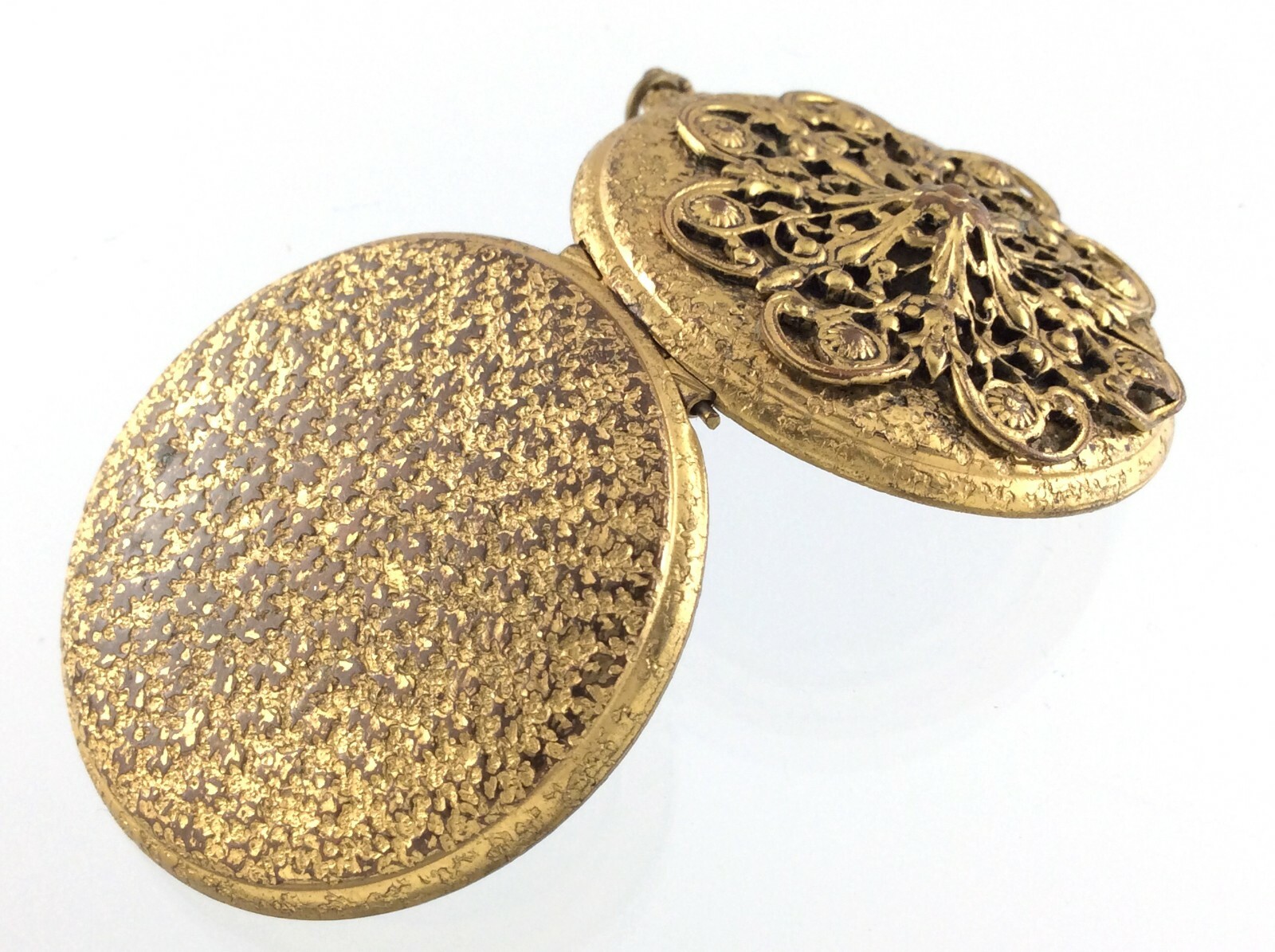 Vintage MCM Mid Century Modern Photo Locket Pendant Gold Tone Empty V170