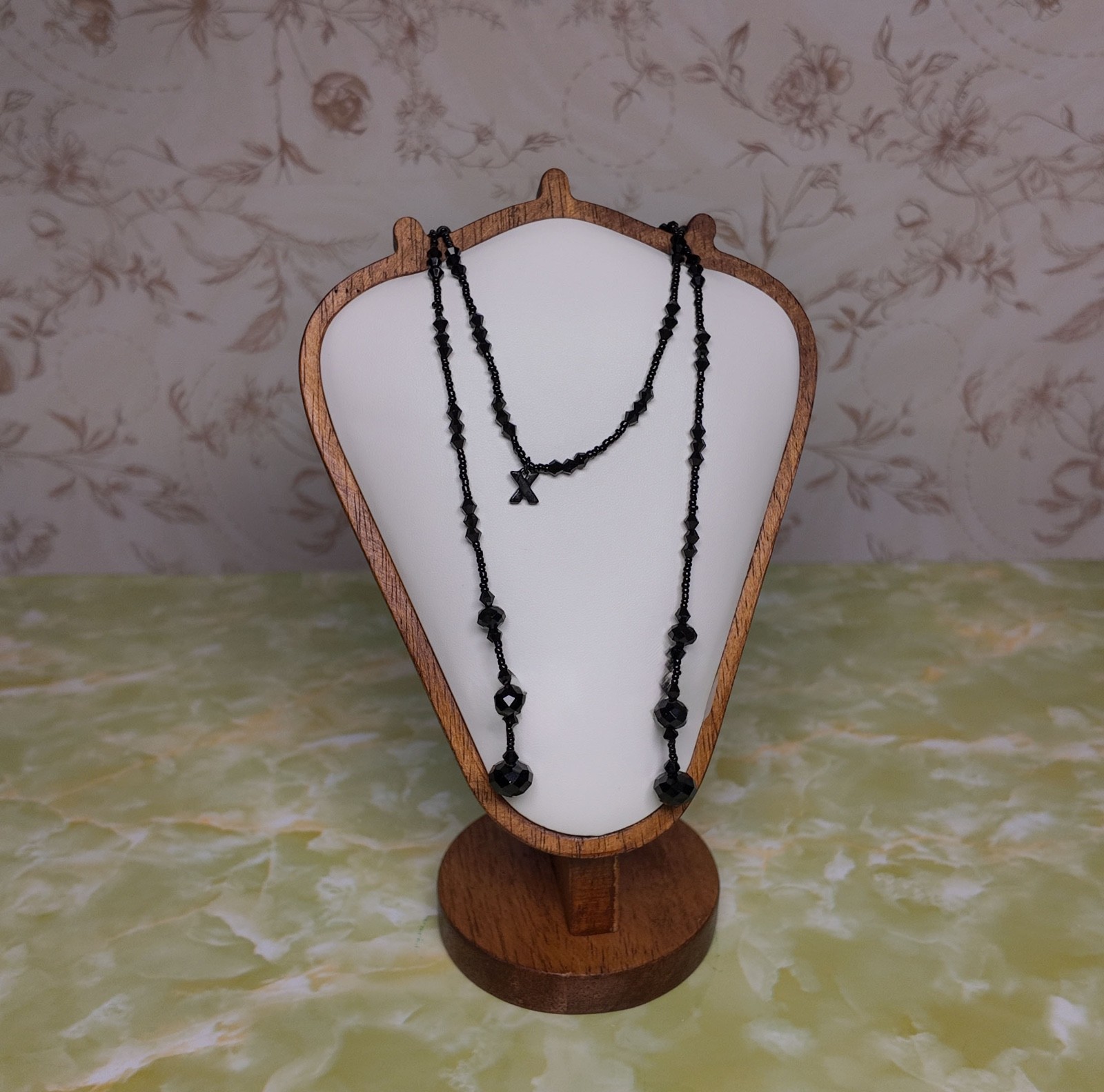 Black Glass Beaded Lariat Necklace, Flapper Style, 58in, No Clasp