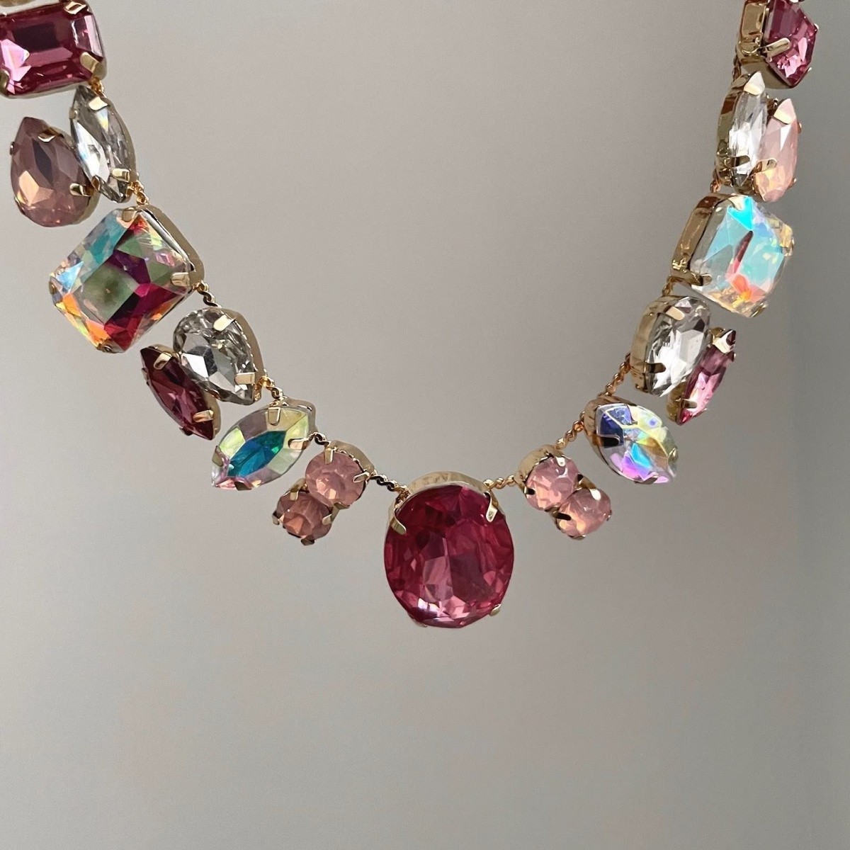 Retro geometric colored zircon necklace, elegant clavicle chain