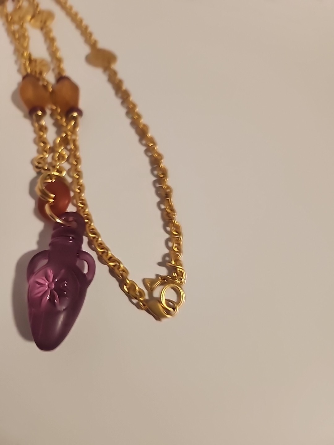 Vtg Liz Claiborne Purple Vase Gold Bakelite Bead Necklace 36″ Long