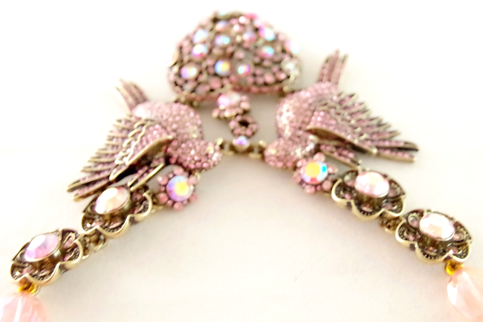 DESIGNER STYLE PINK AB CRYSTAL RHINESTONE LOVE BIRDS VALENTINE HEART NECKLACE