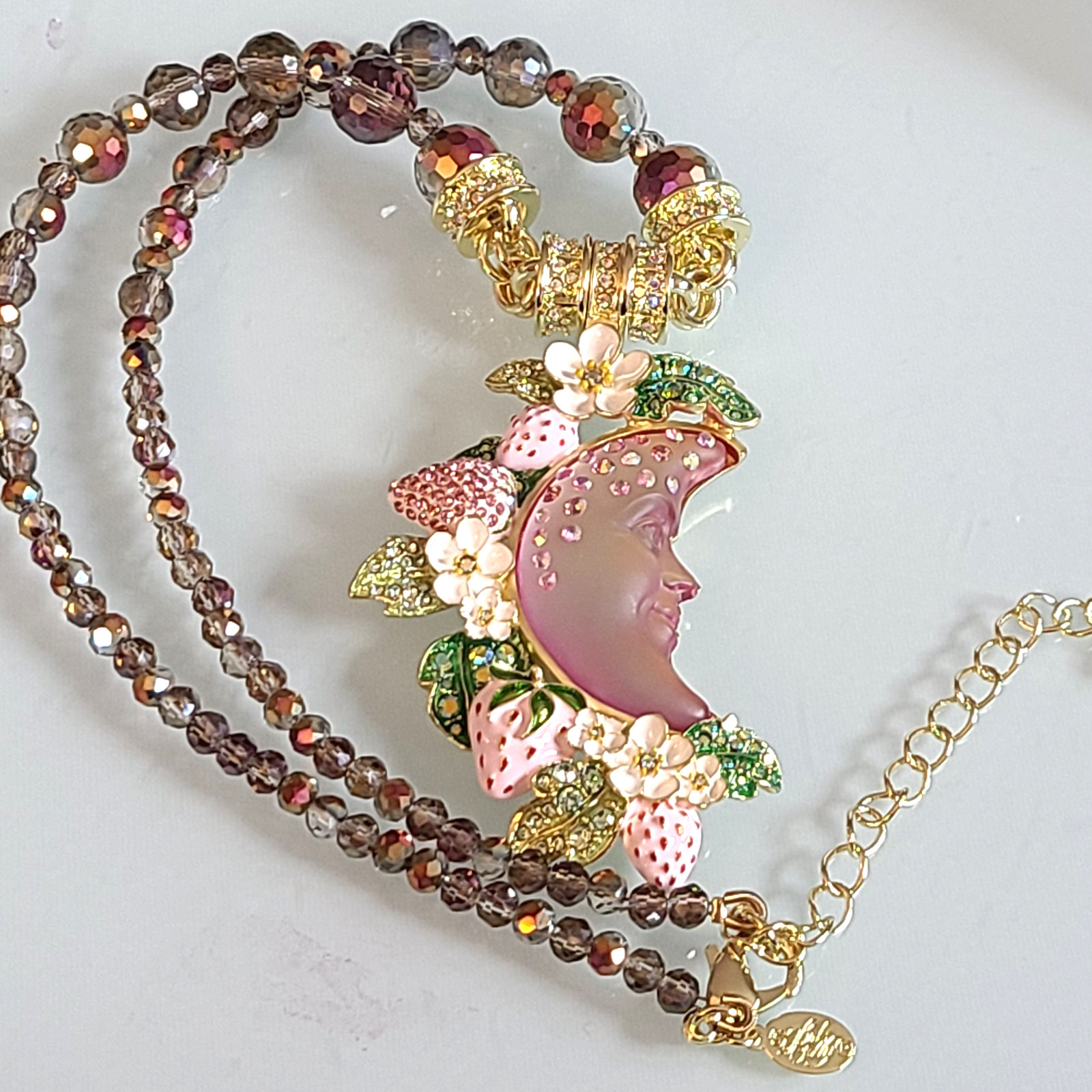 Belle Of The Ball Beaded Mystic Goddess Moon Shadow Strawberry Mag Necklace GT