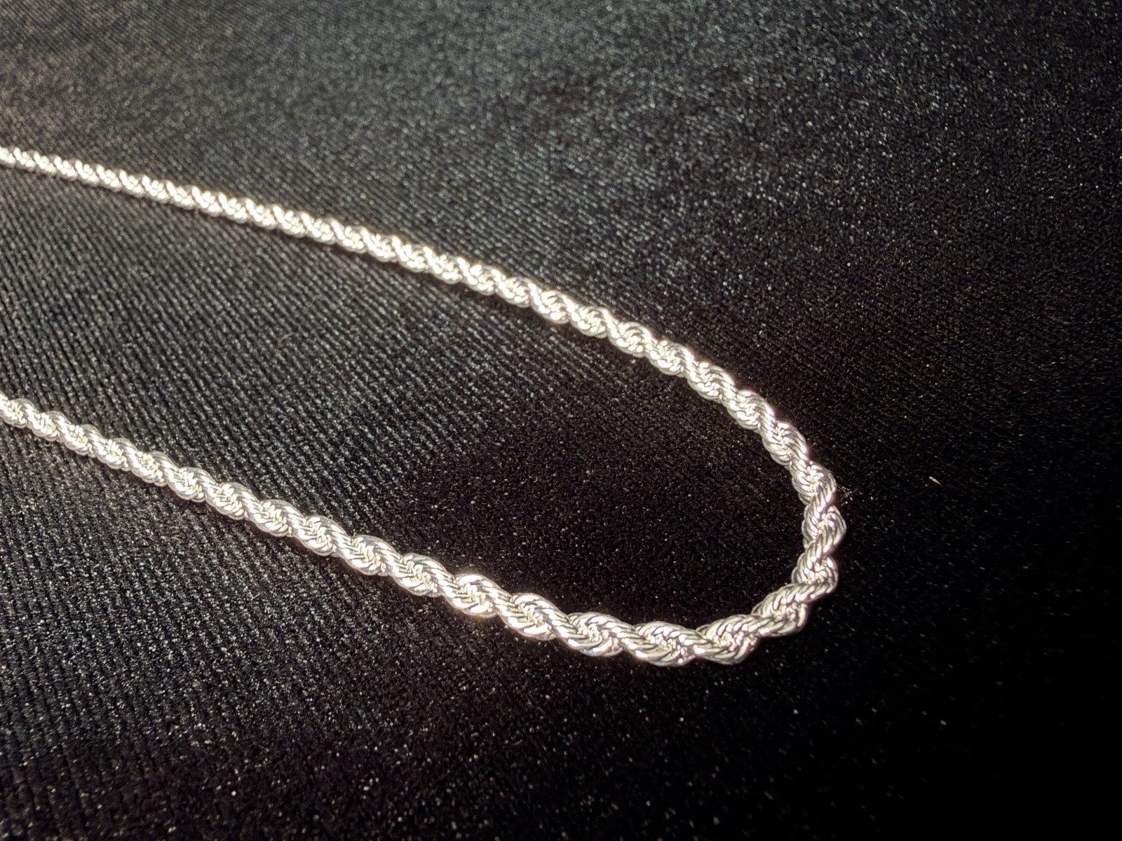 925 Stamped Silver Filled 22in 3MM Rope Chain. Dainty and Beautiful. Brand New