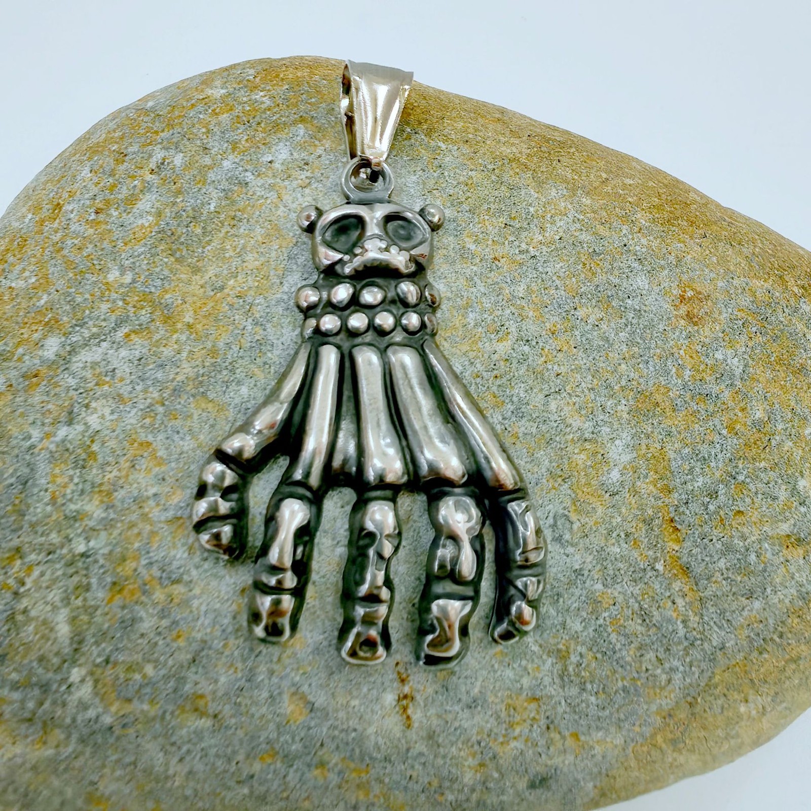 Gold Silver Black Hand Pendant Ideal Accessory For Motorcycle Hip Hop Fans