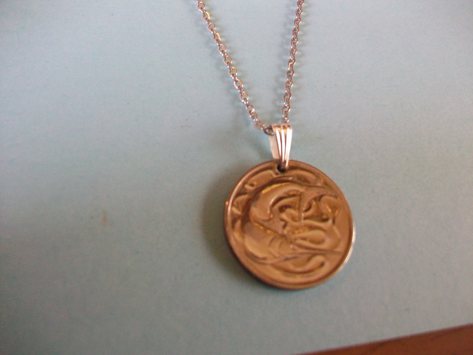 TWENTY CENTS – SWORDFISH – SILVER FINE LINK PENDANT NECKLACE – 1967 to 1984