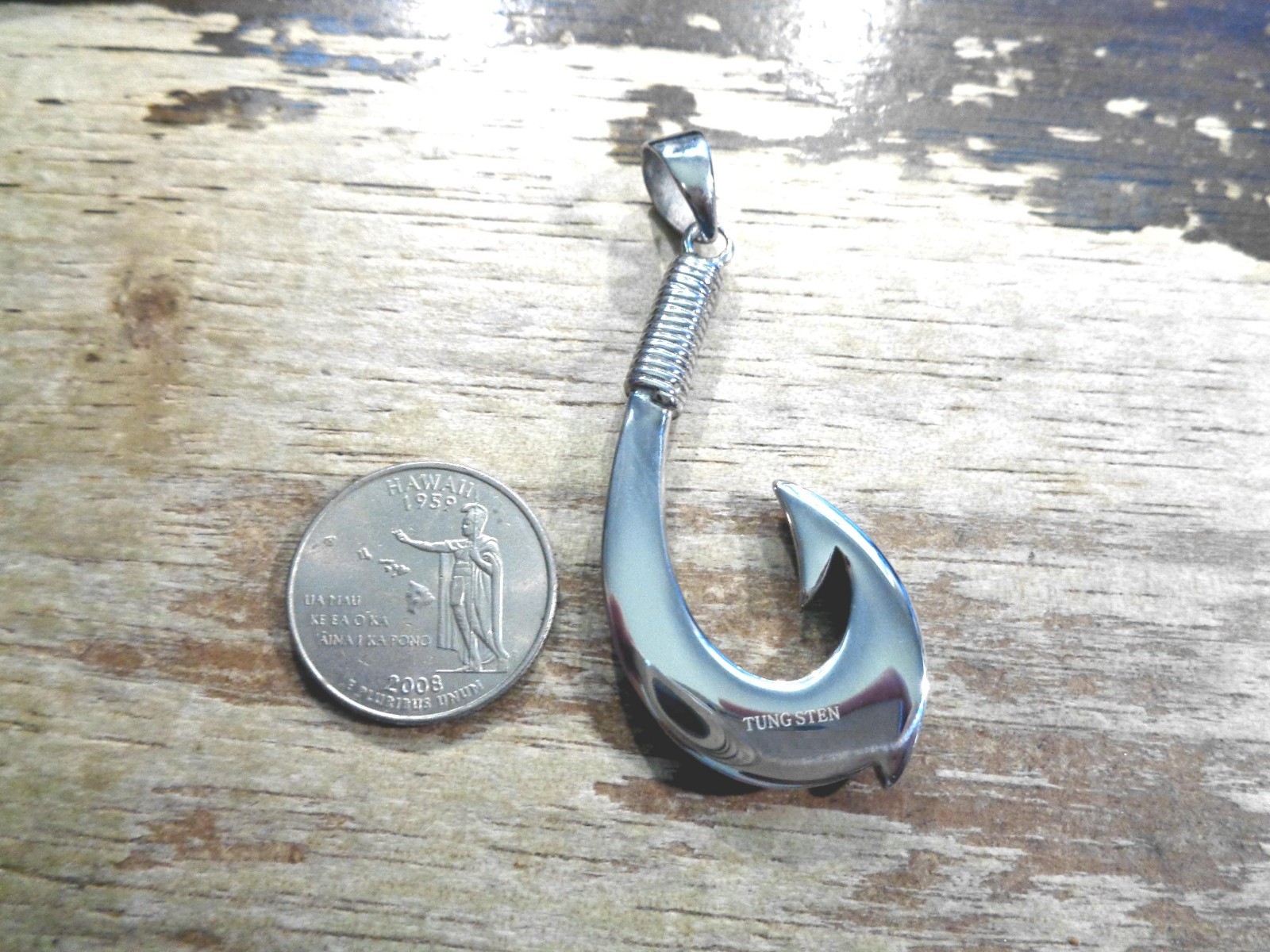 27MM SOLID TUNGSTEN GENUINE INLAID KOA WOOD HAWAIIAN MAKAU FISH HOOK PENDANT RF