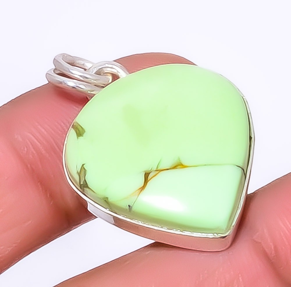 Lemon Chrysophrase – Tanzania Gemstone 925 Sterling Silver Pendant 1.25″ A399