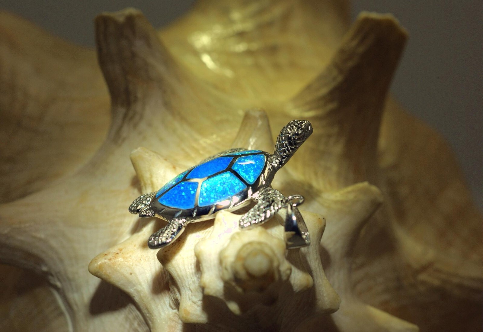 26MM RHODIUM 925 STER SILVER INLAID BLUE OPAL TEXTURED HAWAIIAN TURTLE PENDANT