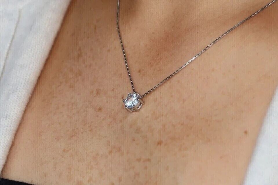 2Ct Round Cut Simulated Diamond Women’s Solitaire Pendant 14K White Gold Plated