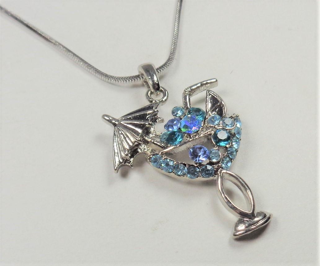 BEACH FASHION MARGARITA COCKTAIL DRINK GLASS BLUE ICE CRYSTALS PENDANT NECKLACE