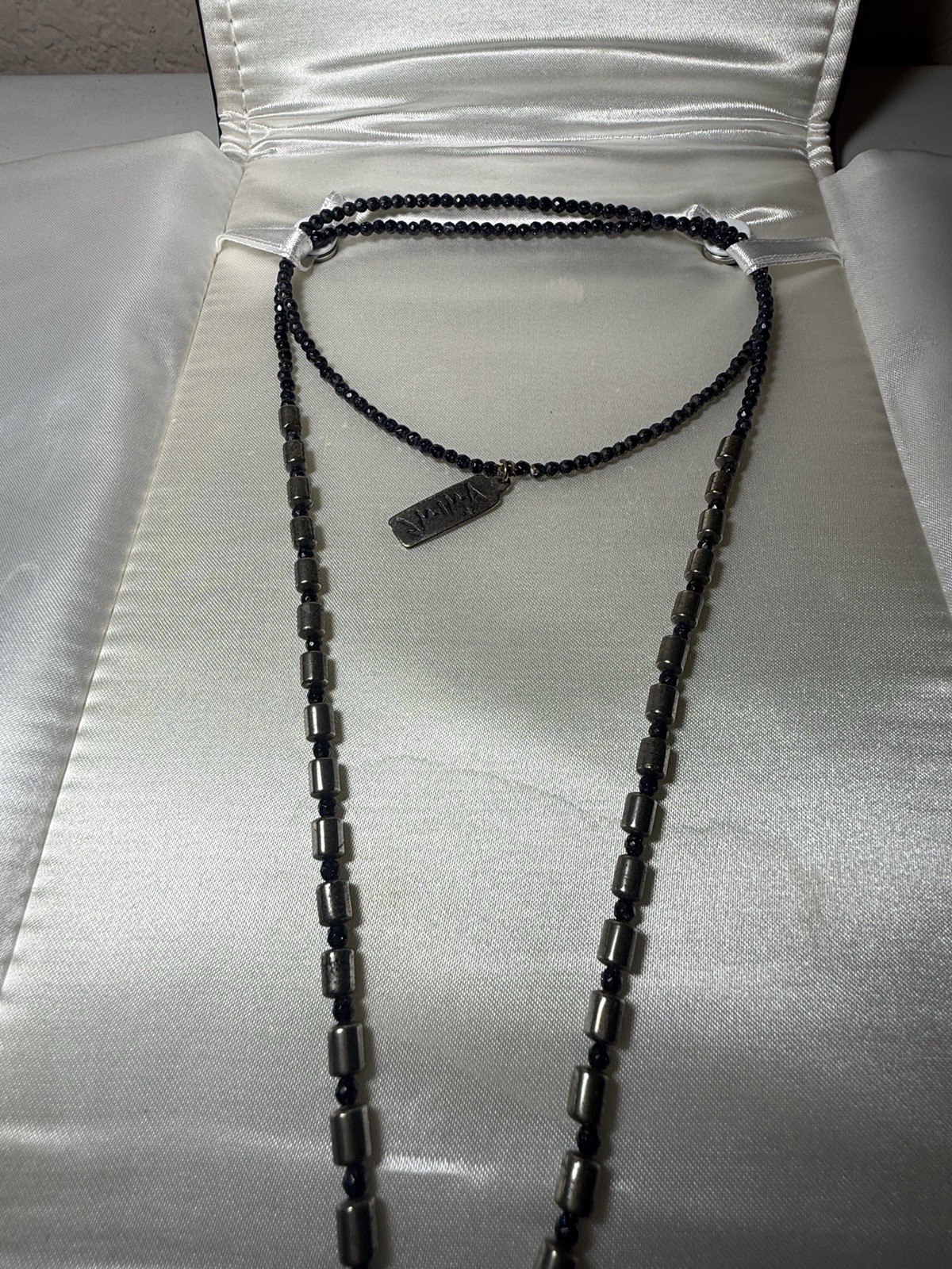 Dragon Pendant Necklace Black/Grey – Estate