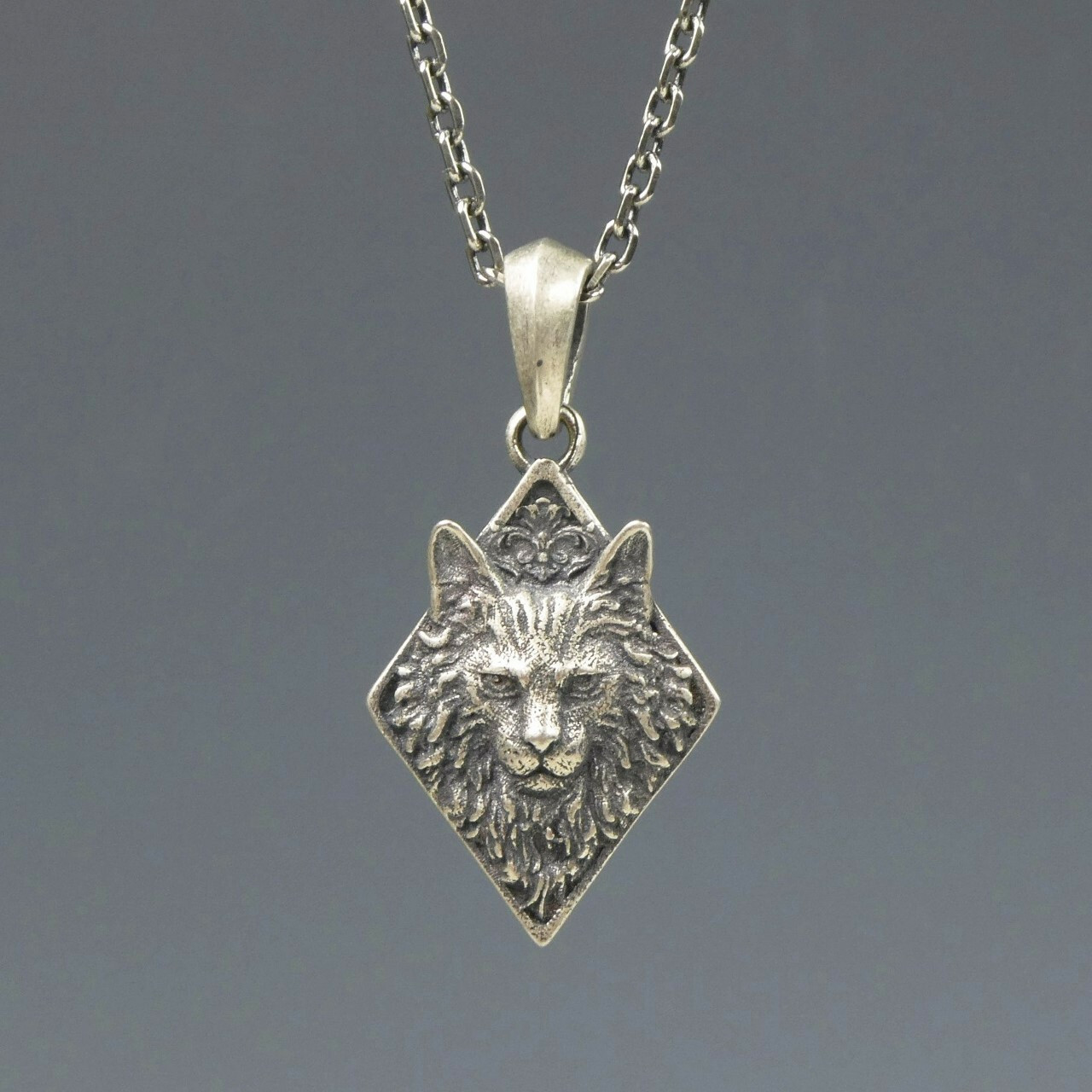 Antiqued Solid 925 Sterling Silver Maine Coon Cat Charm Pendant Unique Cool Gift