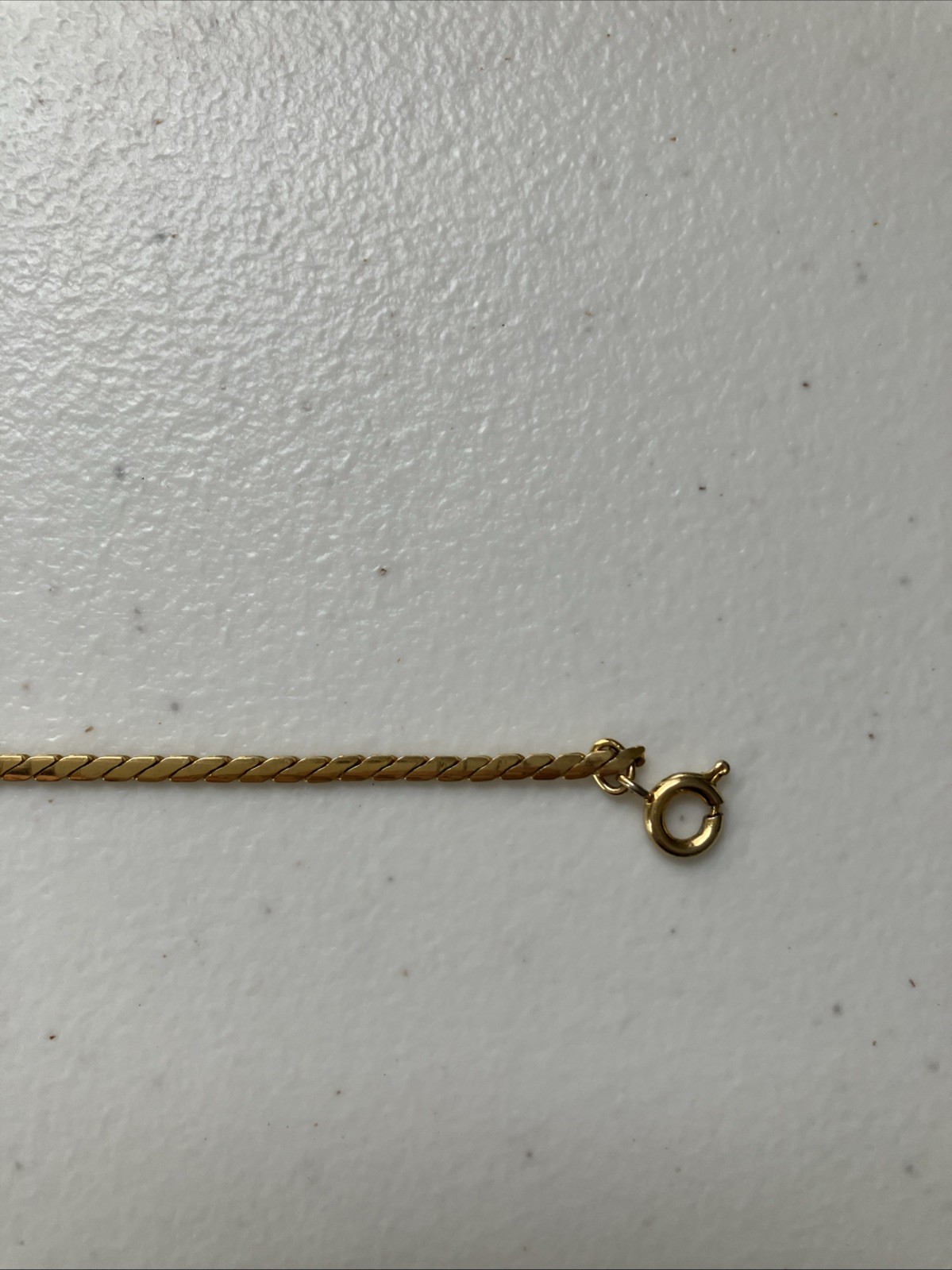 Unisex Gold Tone 24 Inch Chain Necklace With Spring Ring Clasp