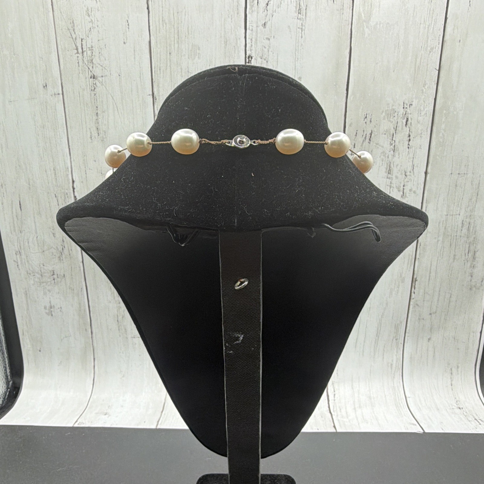 10k Yellow Gold Thread Tin Cup Style Pearl Necklace