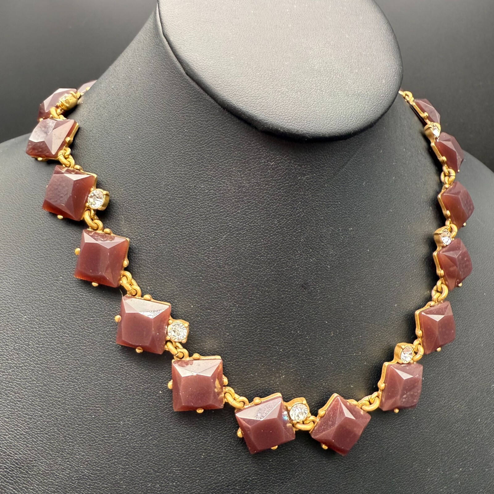 💎 J.Crew Statement Necklace 17″-20″ Burgundy Pyramid Stones Gold Chain Sparkle