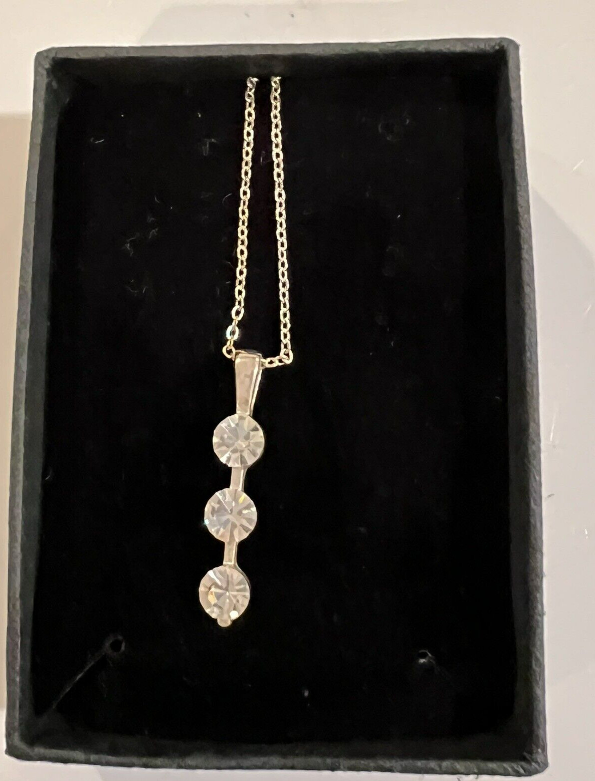 Elegant 3-Stone Diamond-Inspired Pendant Necklace – Gold-Tone 18 in Chain