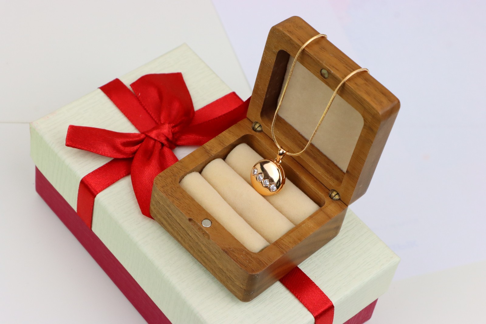 with Zigzag White Crystal Accent Design, XPPT1255 Round Rose Gold Pendant