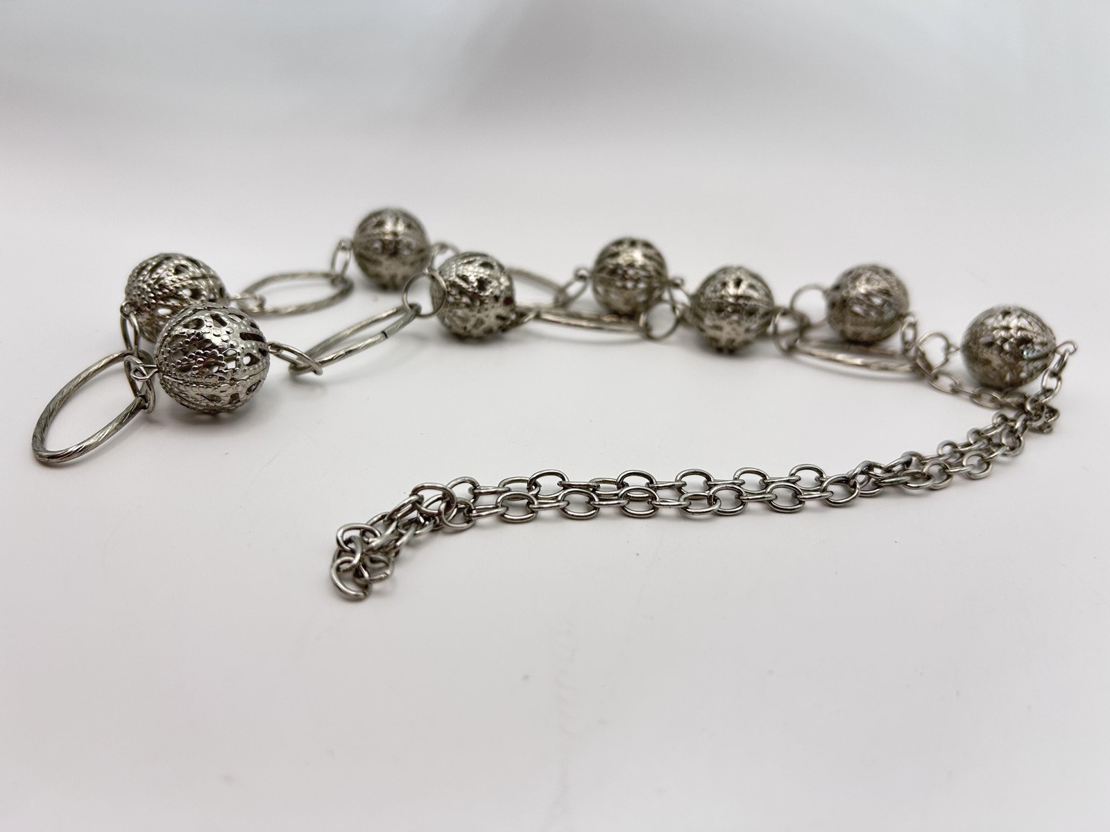 Necklace Silver Tone Filigree Ball Bead Oval Link Chain Statement Beaded