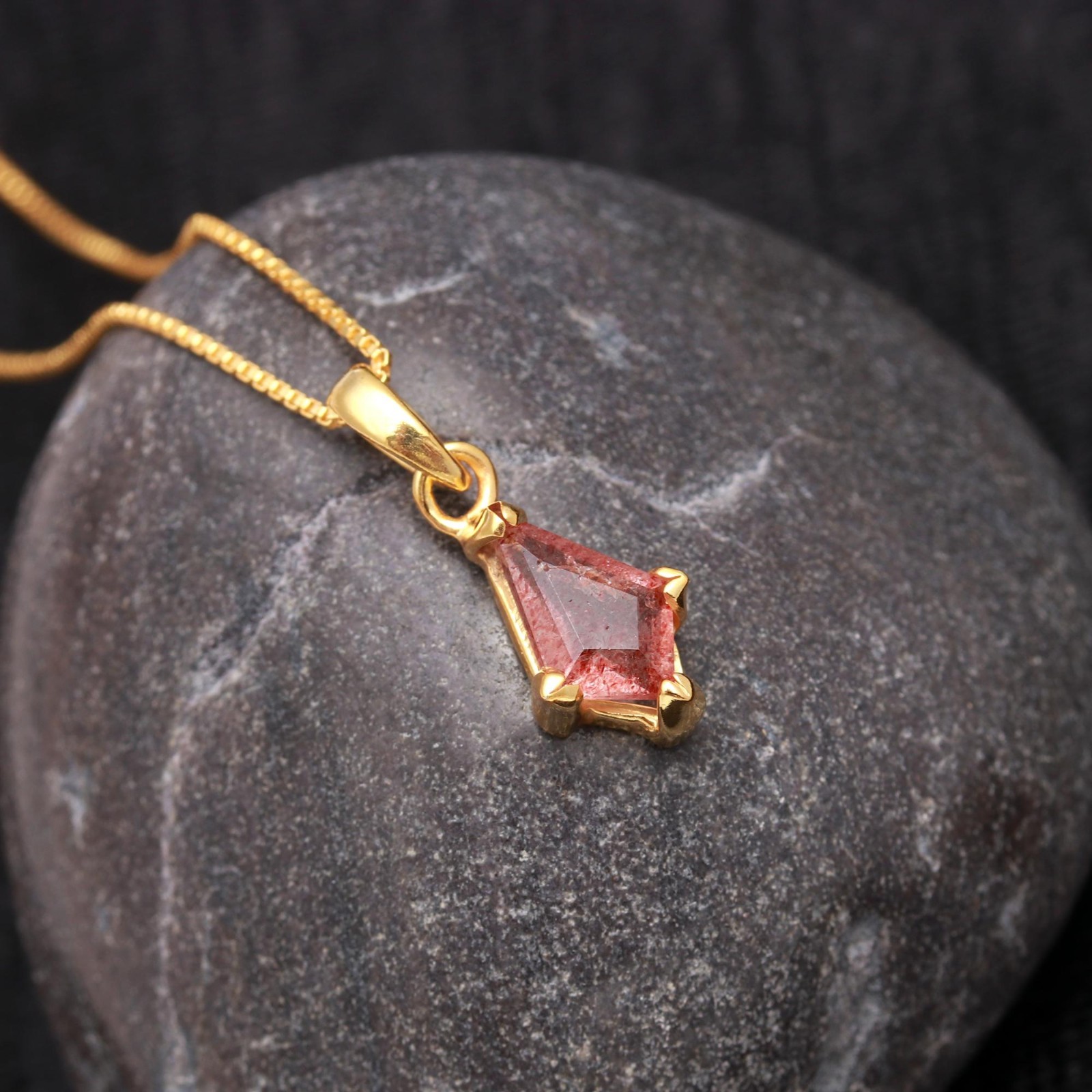 Natural Red Strawberry Kite Necklace Gold Plated Solid Silver Minimalist Jewelry