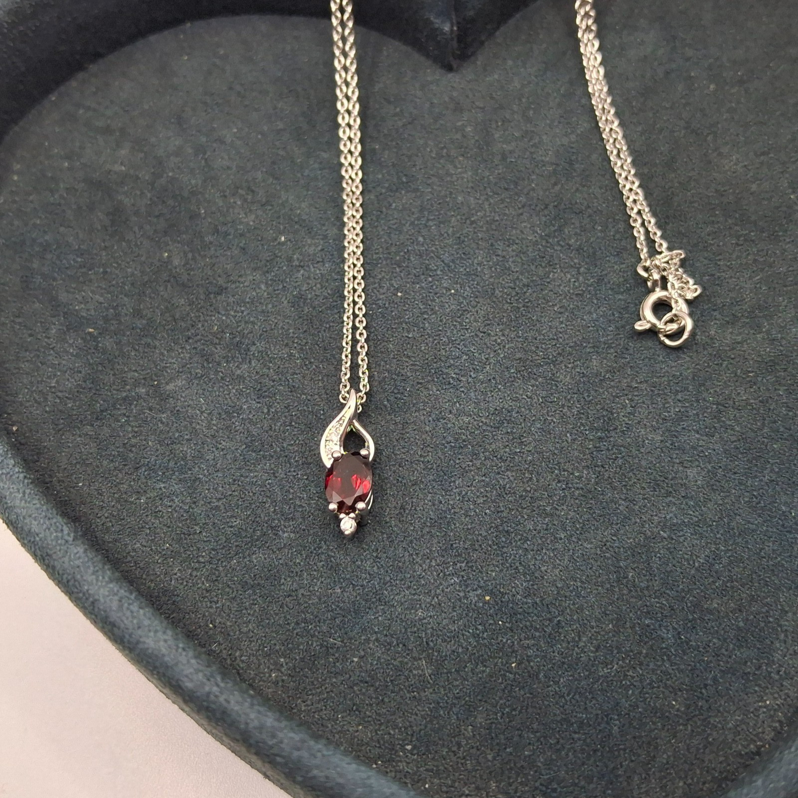 Avon Red Crystal Pendant Necklace Silver Tone Vintage Dainty 46cm