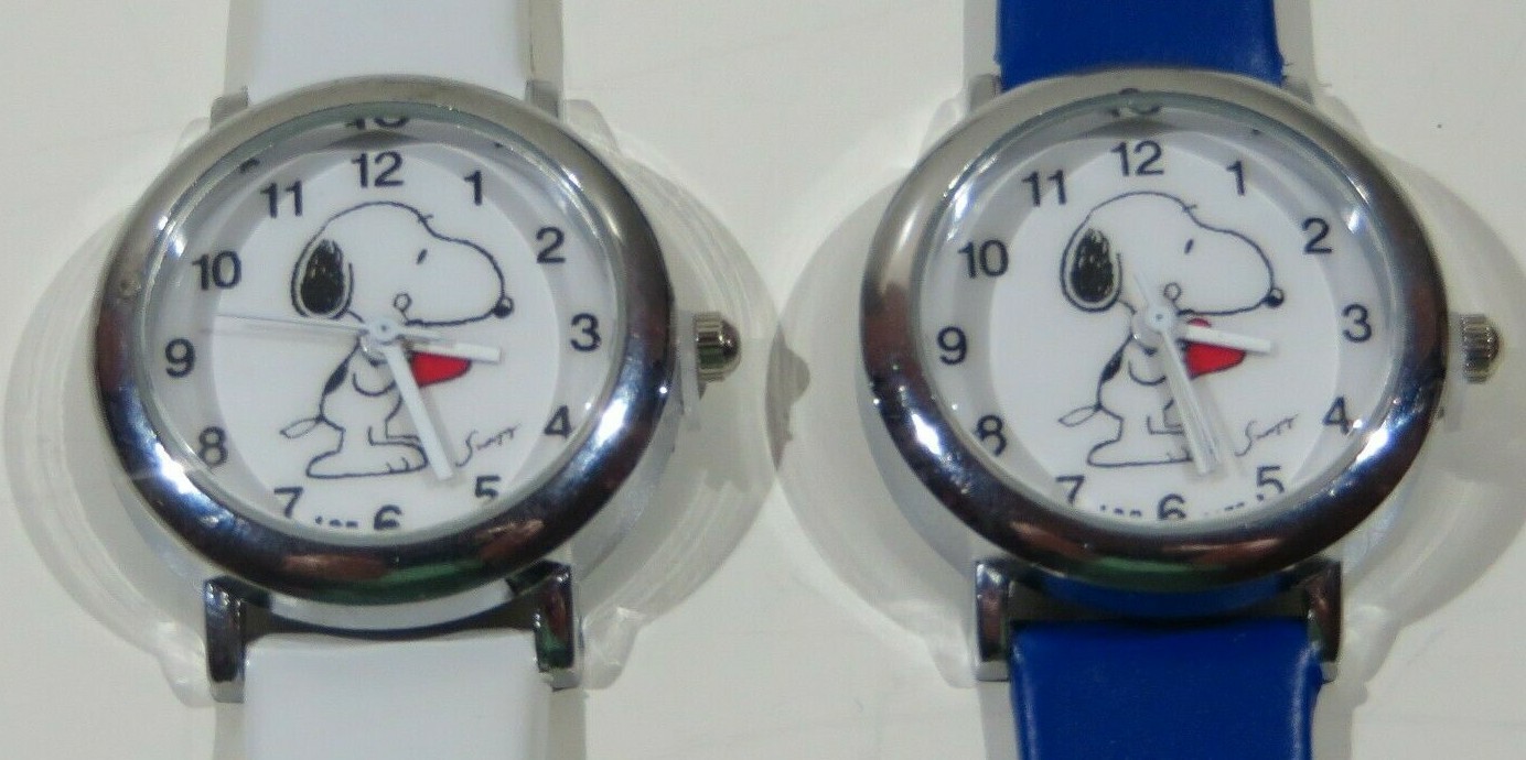 Peanuts Favorite Beagle Snoopy Choice Of Timepiece Blue Or White Leather Band