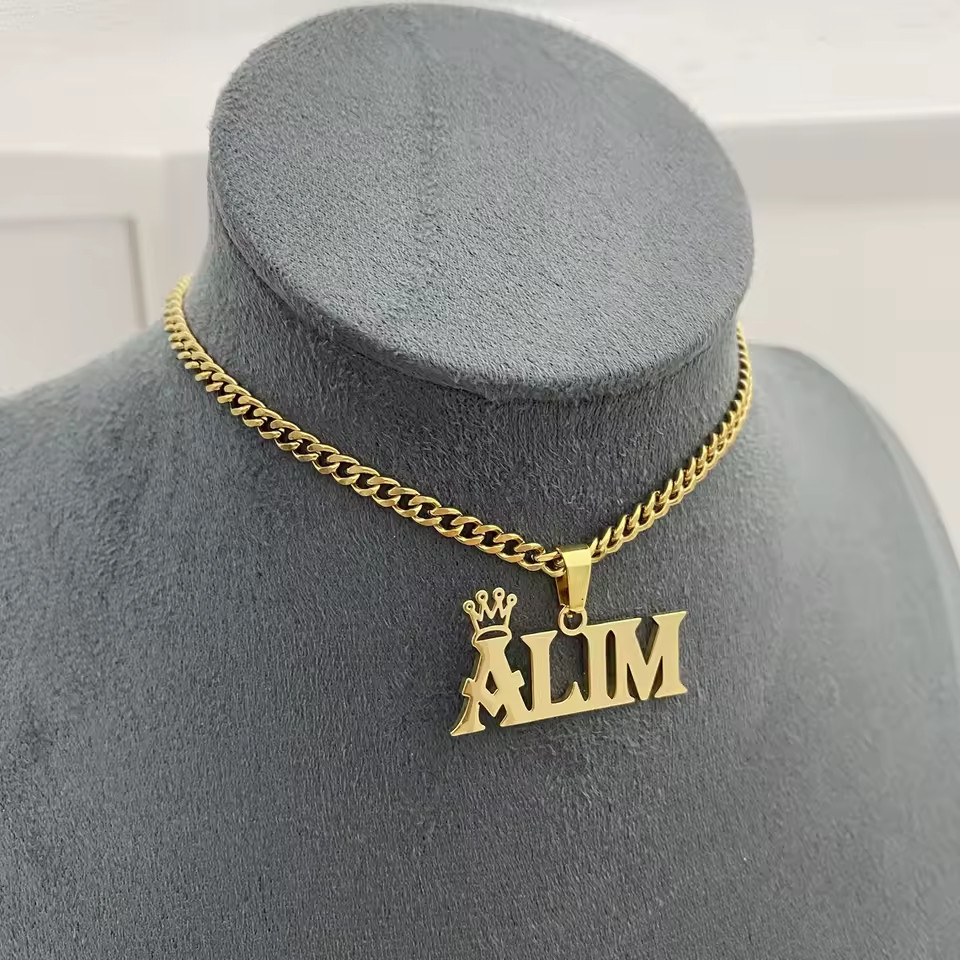 Personalized Crown Name Necklace Cuban Chain Pendant Jewelry Women Men Fashion
