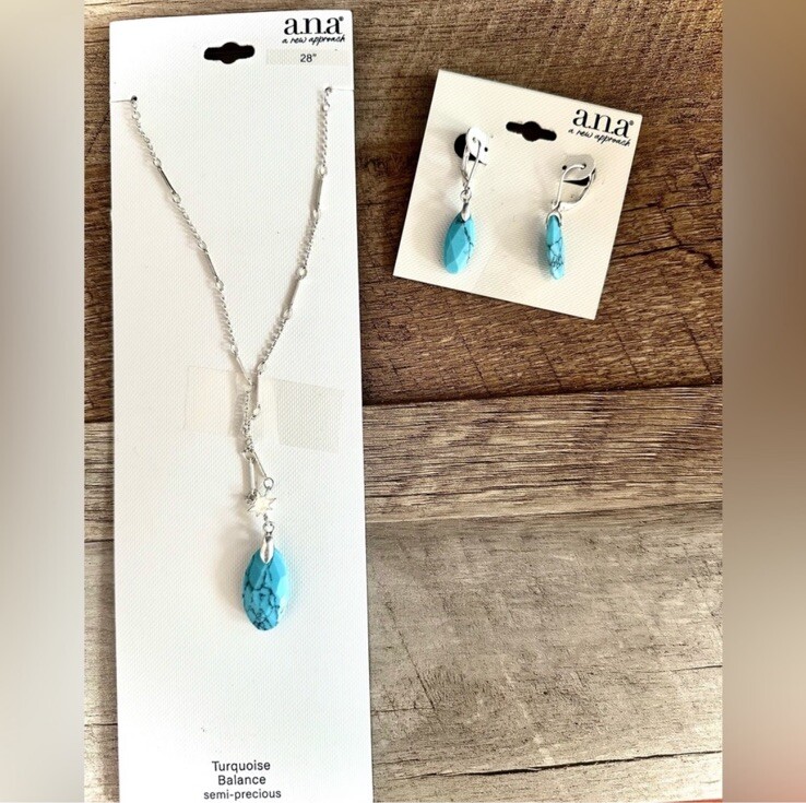 a.n.a Quartz Link Pendant Necklace