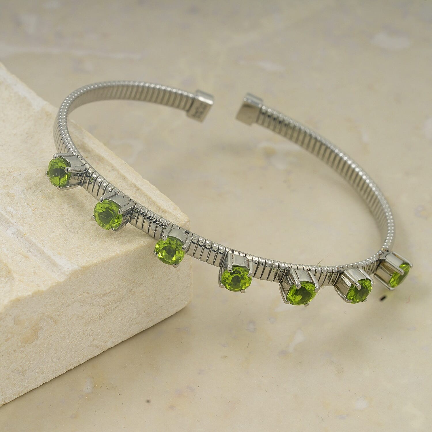 Cuff Bracelet in Stainless Steel 7.25 In