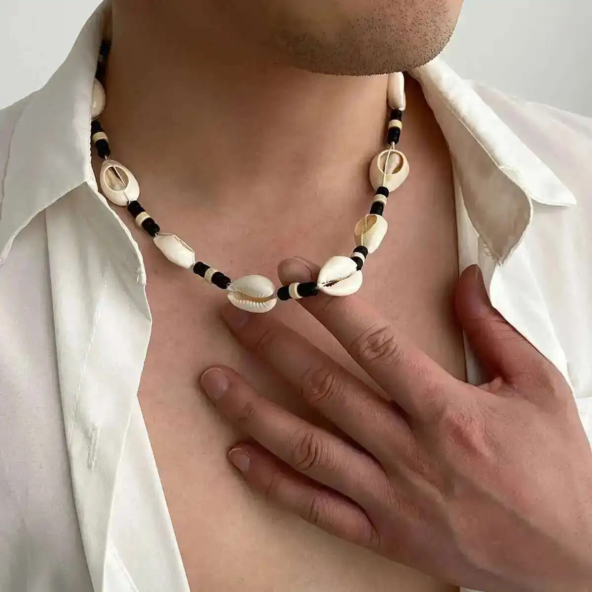 Bohemian Scallop Wood Bead Choker Necklace for Men Retro Adjustable Short