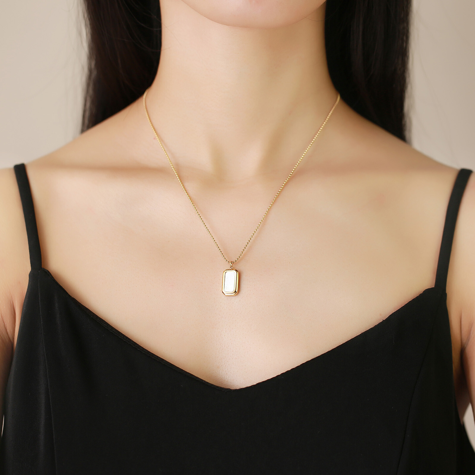 Stainless Steel Shell Square Brand Pendant Necklace Gold Women’s Fashion Jewelry