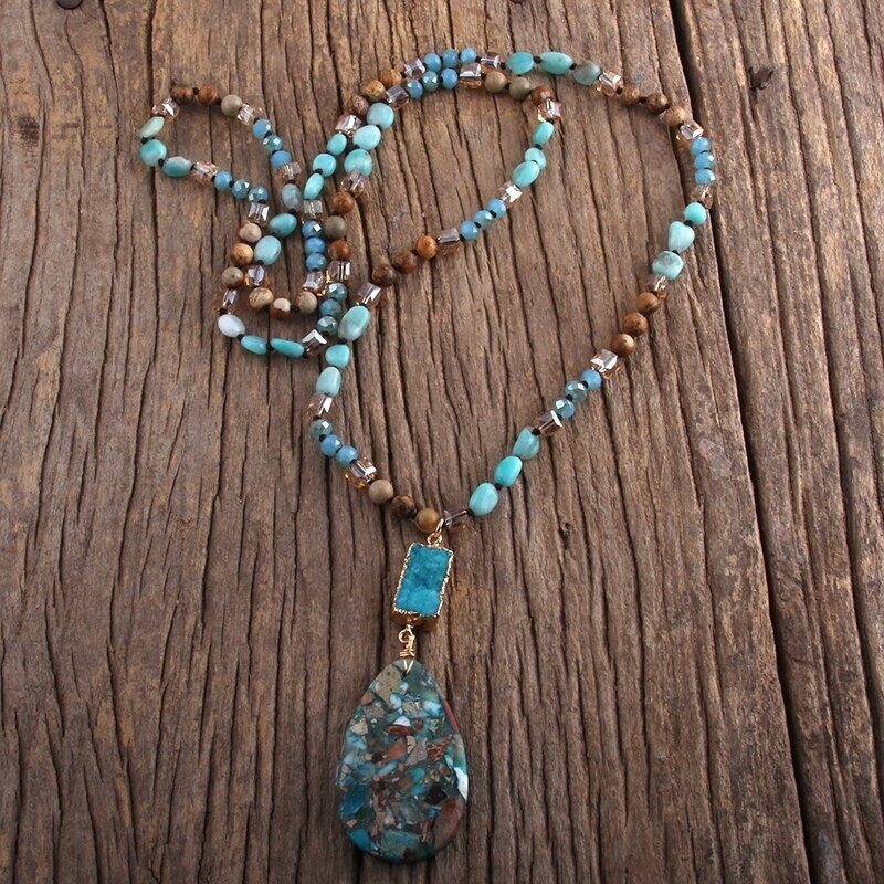 Fashion Jewelry Natural Random Shape Stones Semi Precious Pendant Necklaces