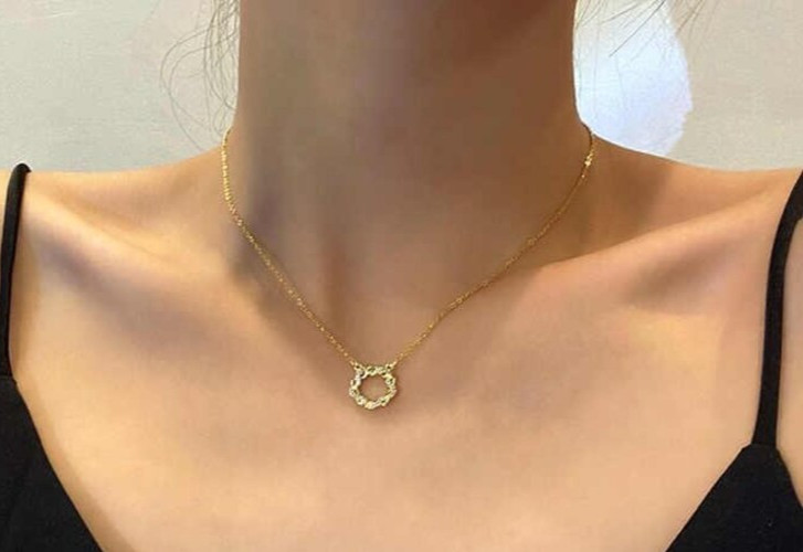 1Ct Round Cut Simulated Diamond Stunning Pendant Necklace 14K Yellow Gold Plated