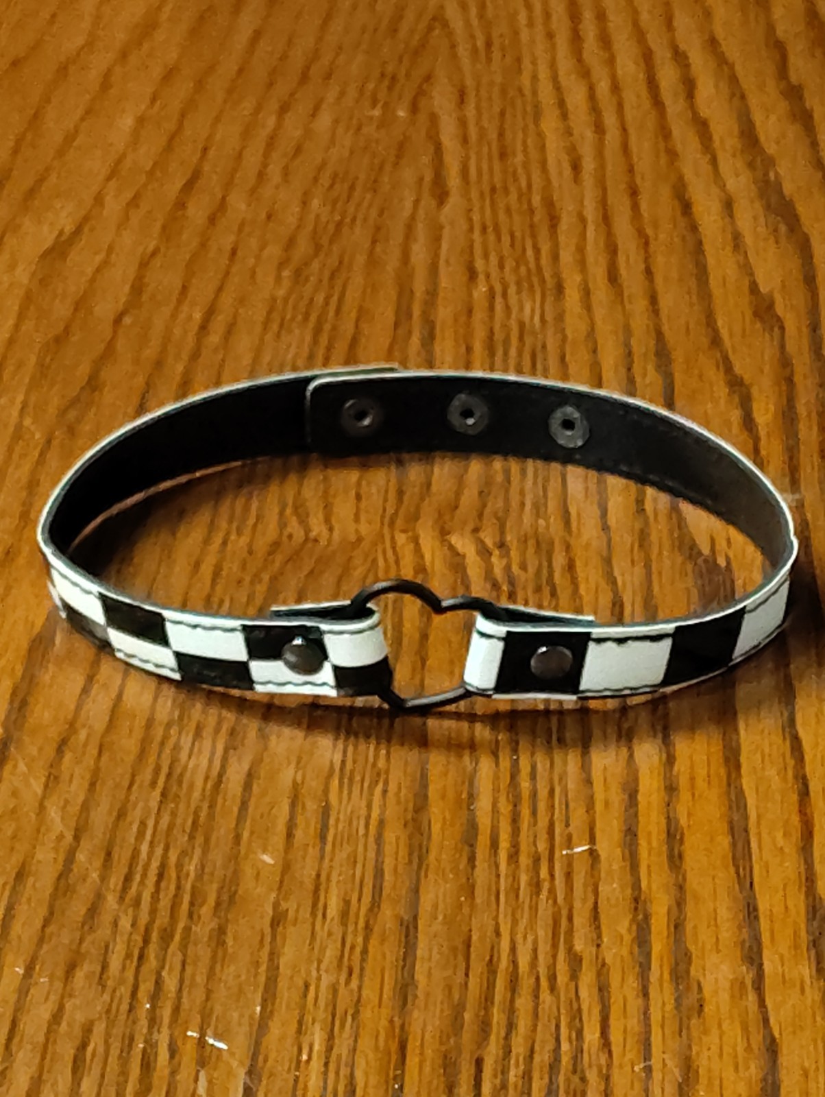Hot Topic Faux Leather Checkered Heart Choker Adjustable 3 Snap Closure