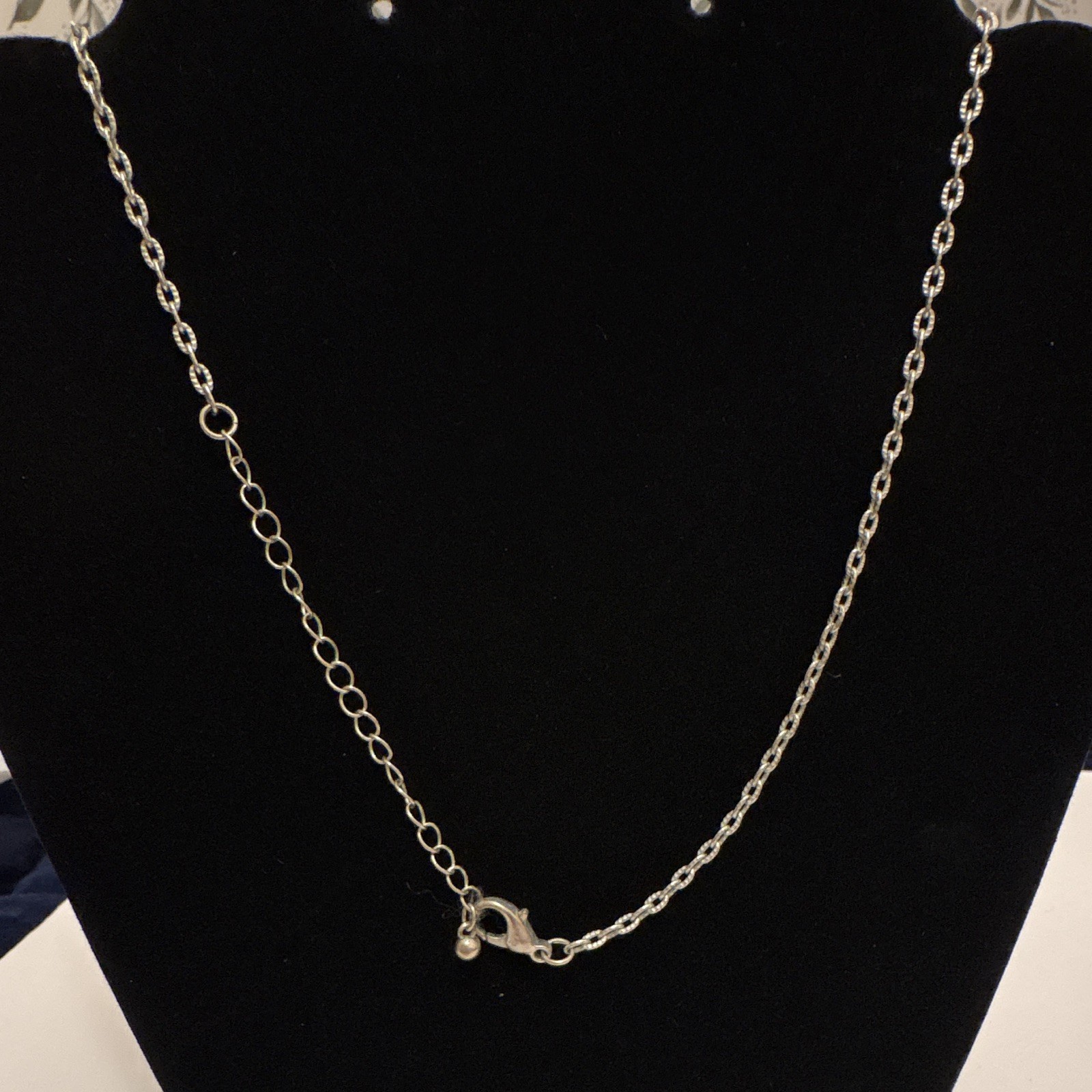 Silver Tone Double Circle Ring Pendant Necklace 30 in Oval Link Lobster Clasp