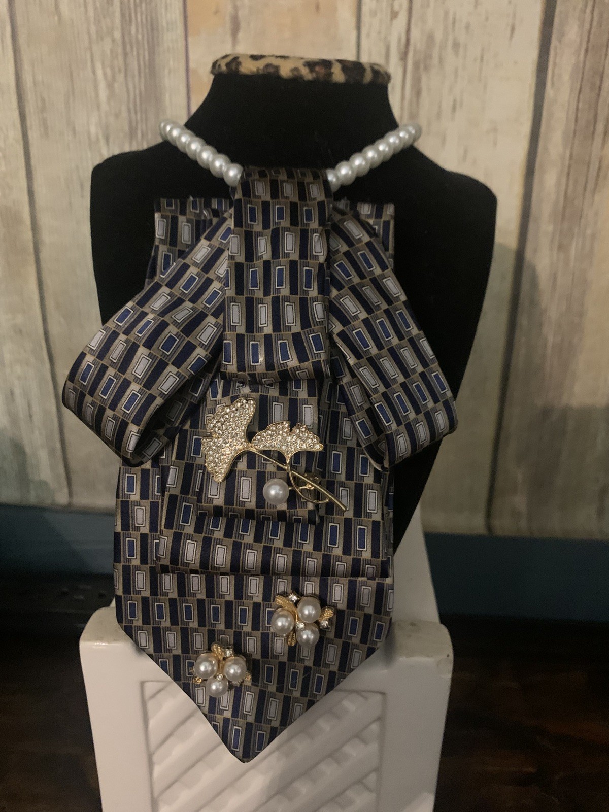 Ladies Necktie Necklace Blue Gray Gold Interchangeable