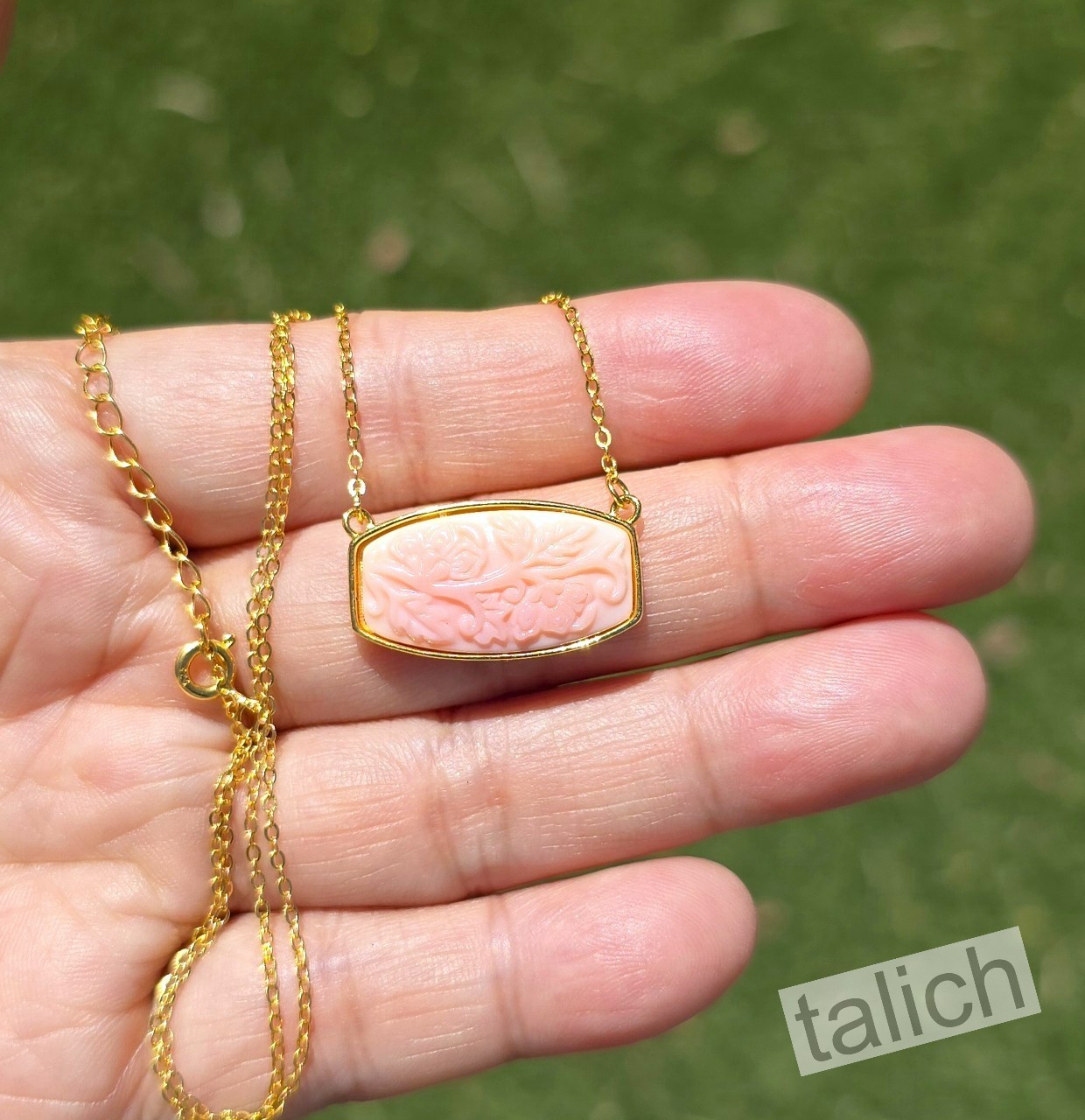 18K Gold Over Sterling Silver Pink Conch Shell Floral Cameo Bar Pendant Necklace