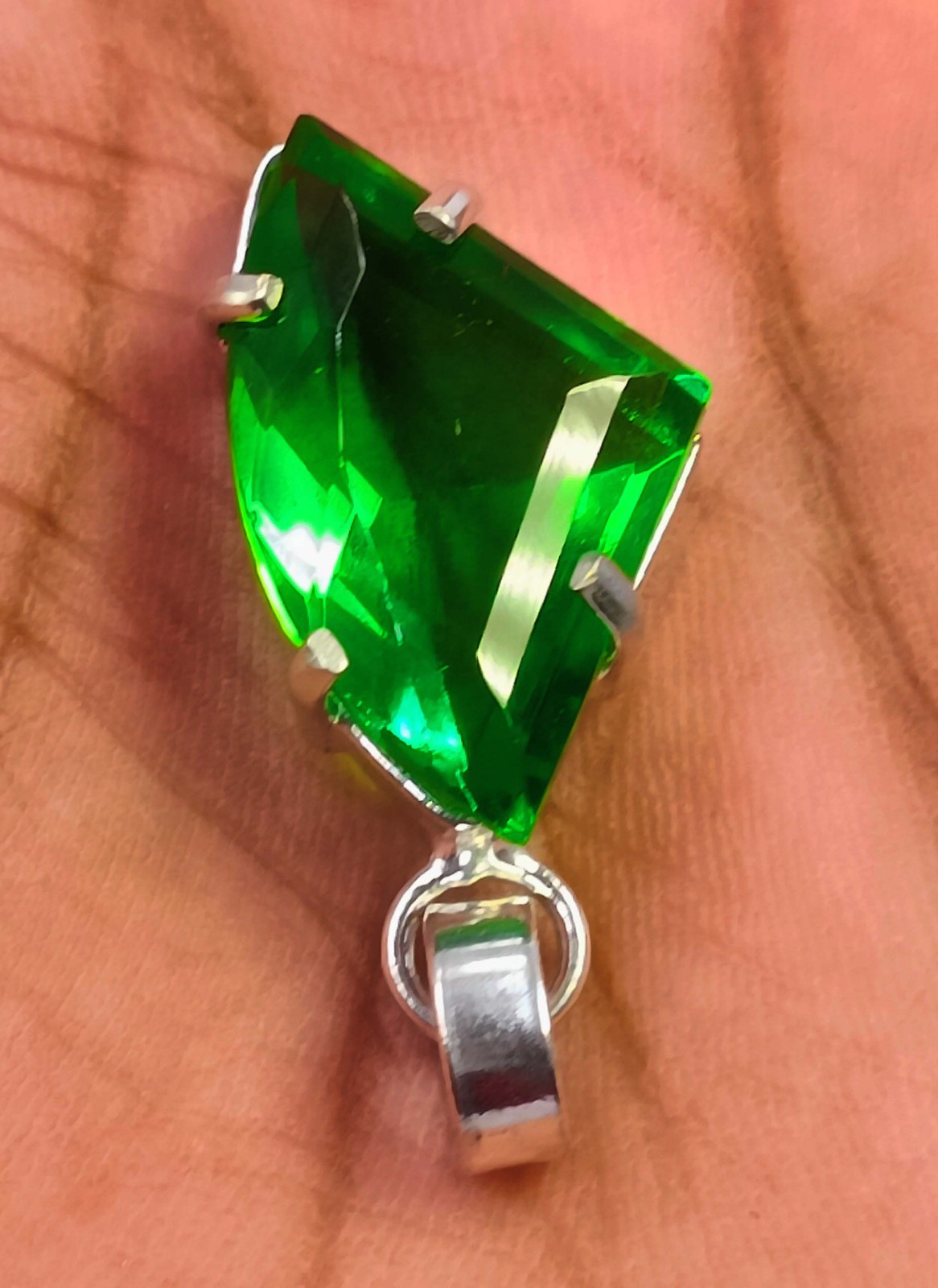 20 Ct Natural Green Emerald EGL Fancy Cut 925 Silver Pendant Free Chain 6FGT