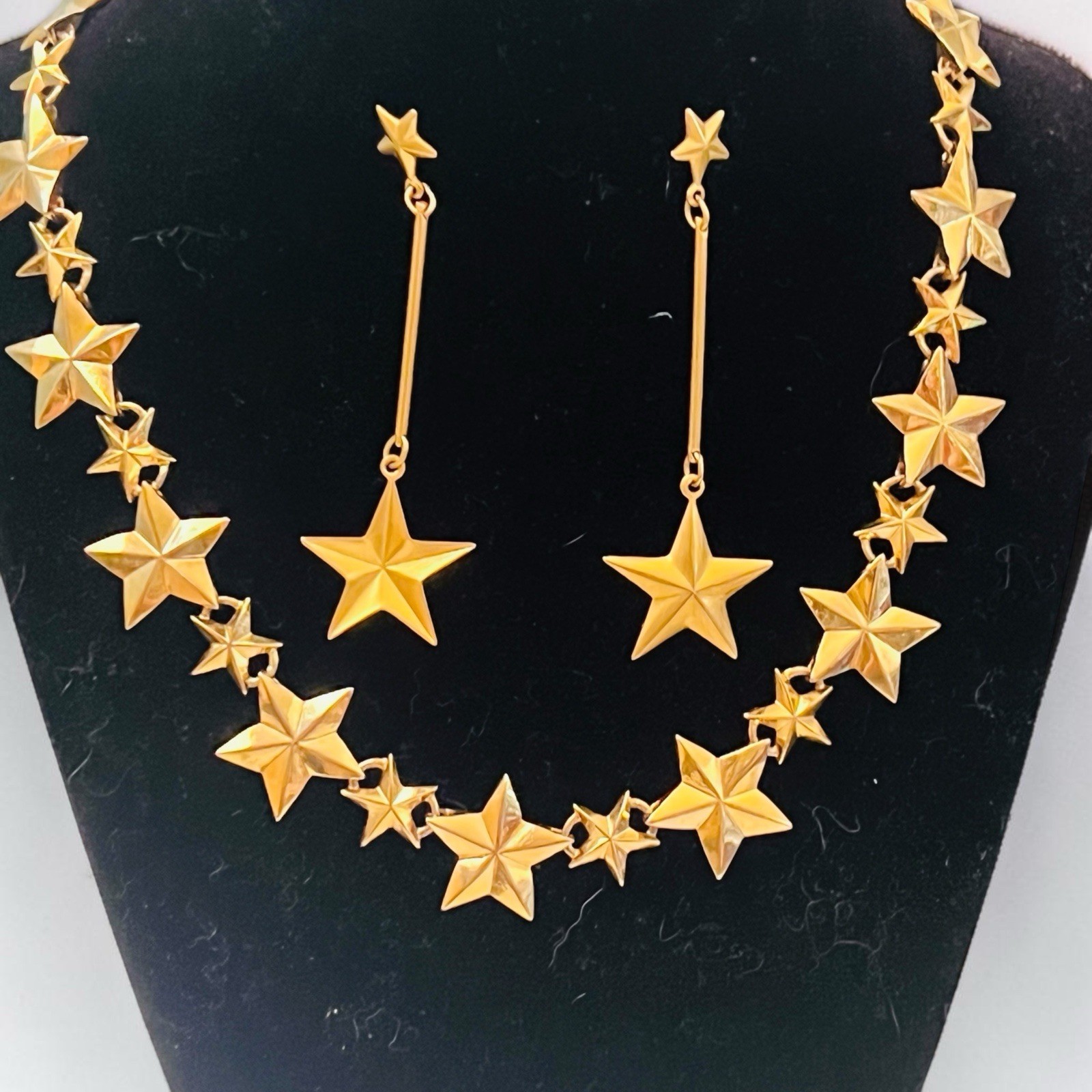 Anne Klein Vintage Gold Tone Star Choker Necklace with Matching Earrings Set 16”