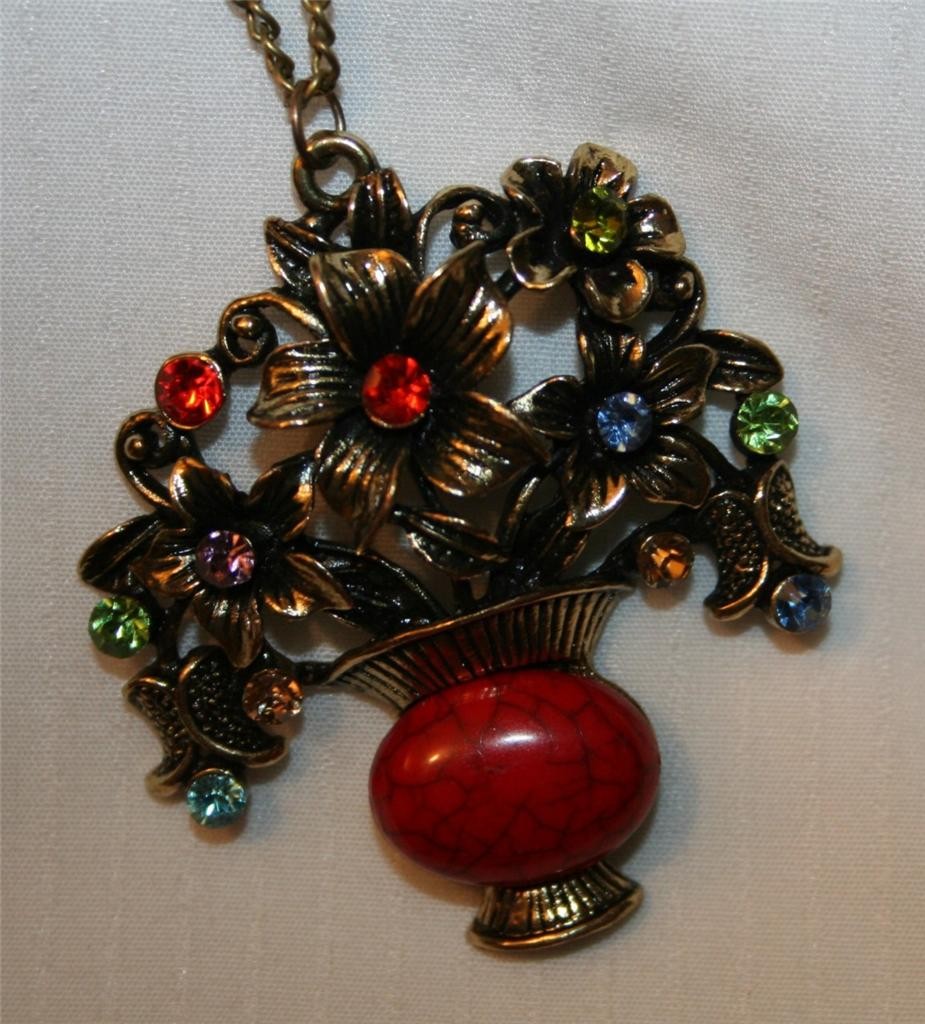 Lovely Sculpted Red Vase with Colorful Bouquet Flowers Vase Brasstone Necklace