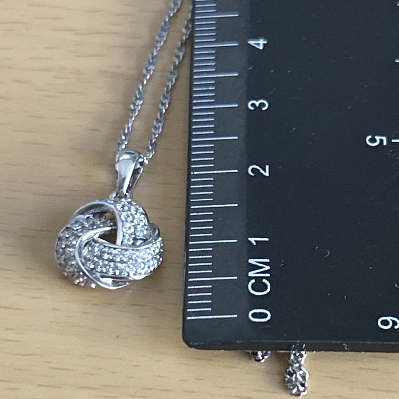 925 Silver Infinity Knot Design Pendant With Cubic Zirconias & 46cm Chain