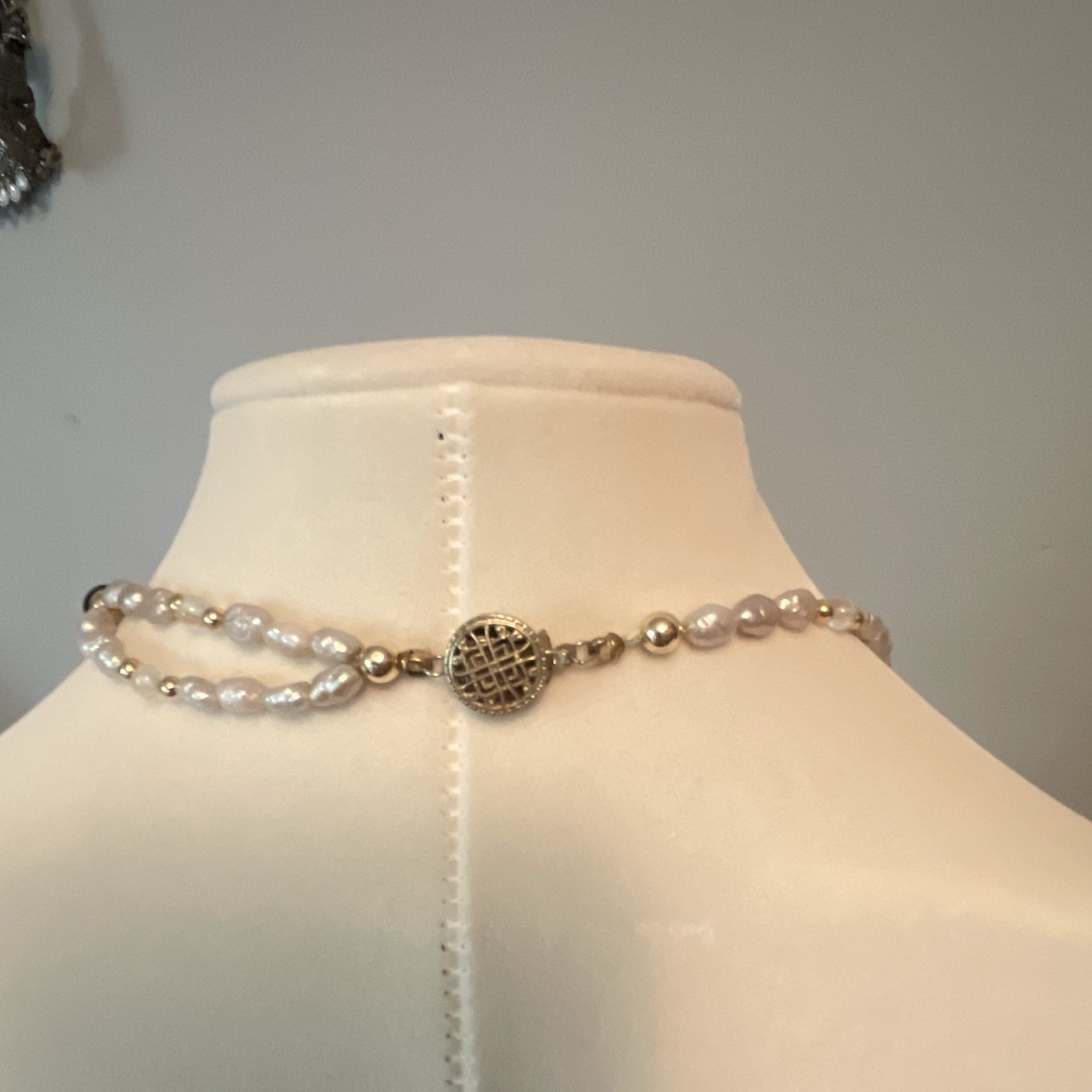 18 in Sterling silver black and white onyx/ seed pearls and abalone necklace