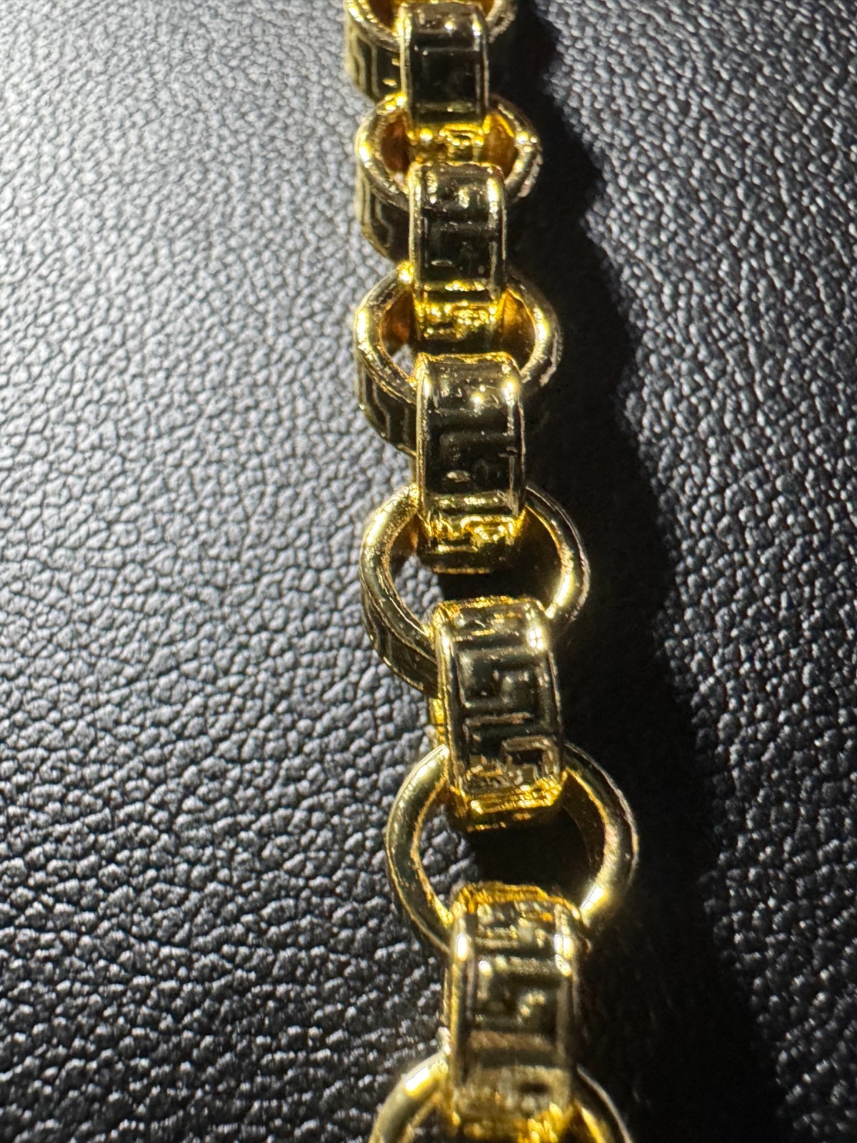 Unique Rollo Necklace 7 Mm with Auspicious Engraved Pattern 24″ Treasurable