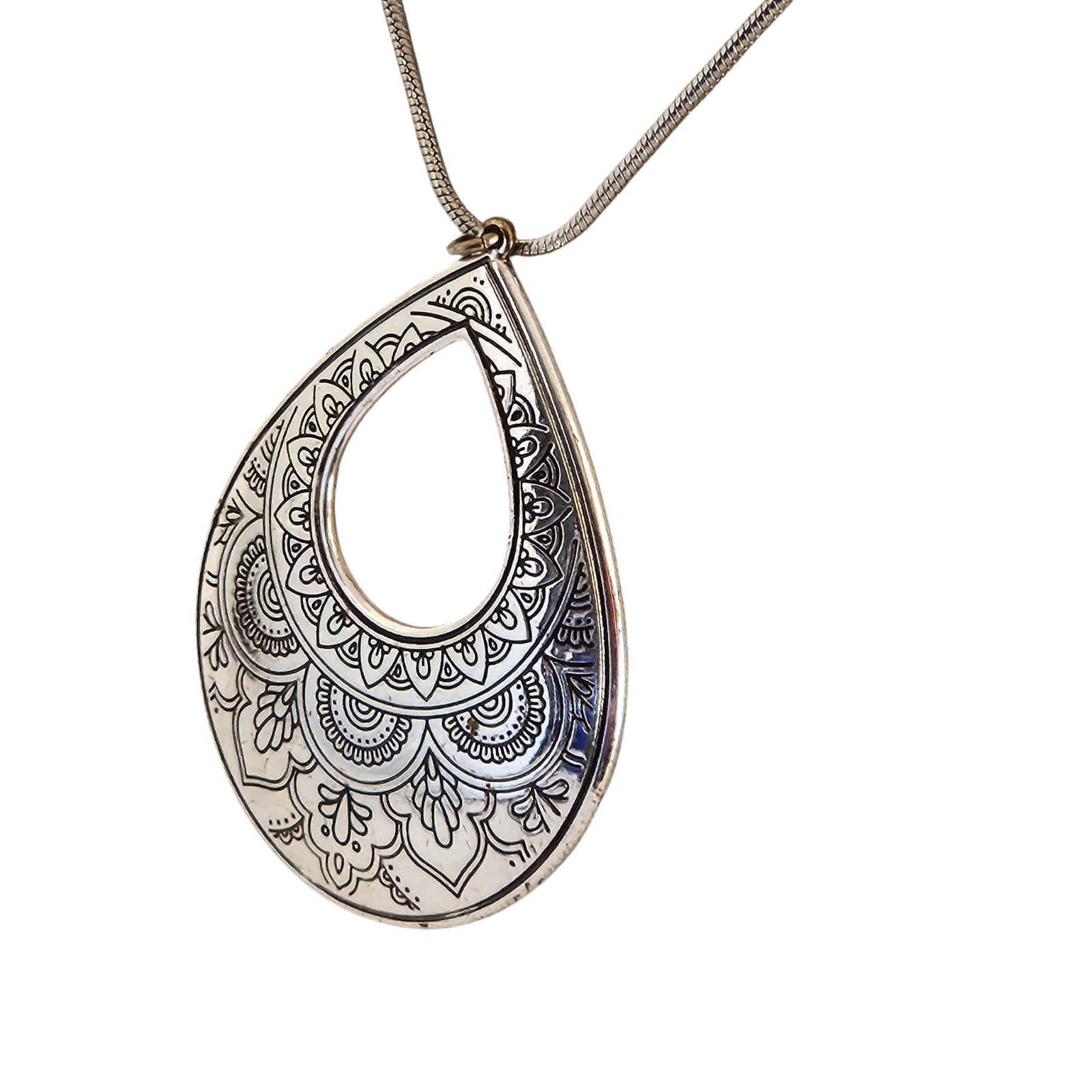 Silver Tone Engraved Medallion Snake Chain Adjustable Necklace 30″ plus