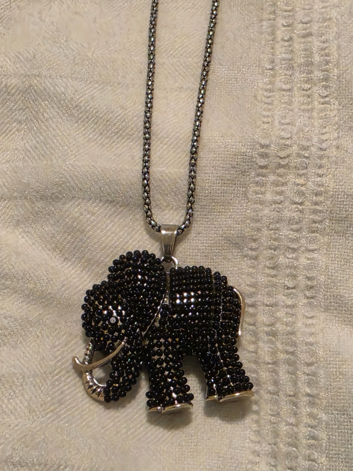 Vintage- C 1946 Elephant Rhinestone Pendant Silver Necklace- Great Condition!