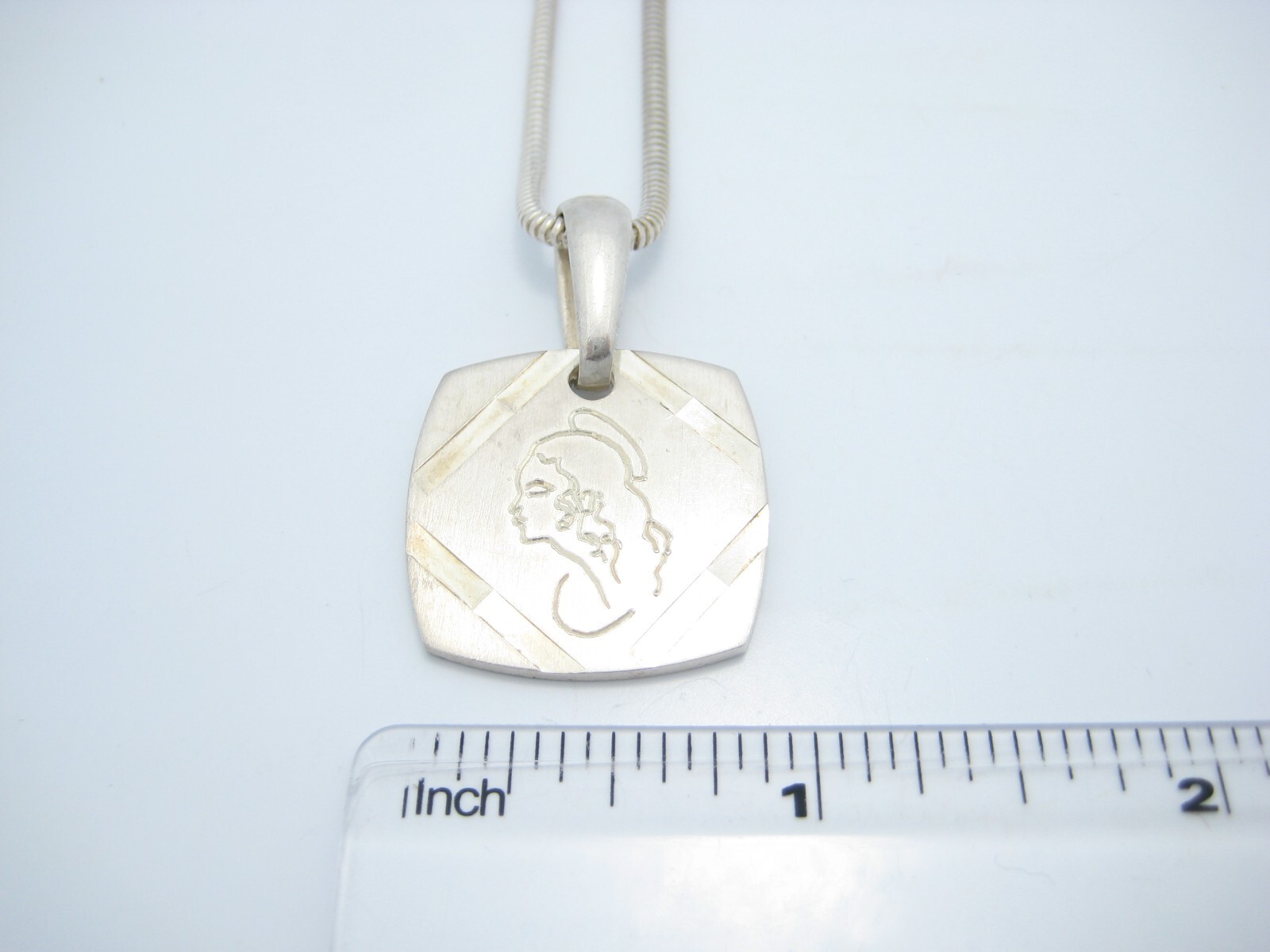 150 AR 800 Silver 2.2mm Snake Lady Figure Pendant Chain Link Necklace 16″