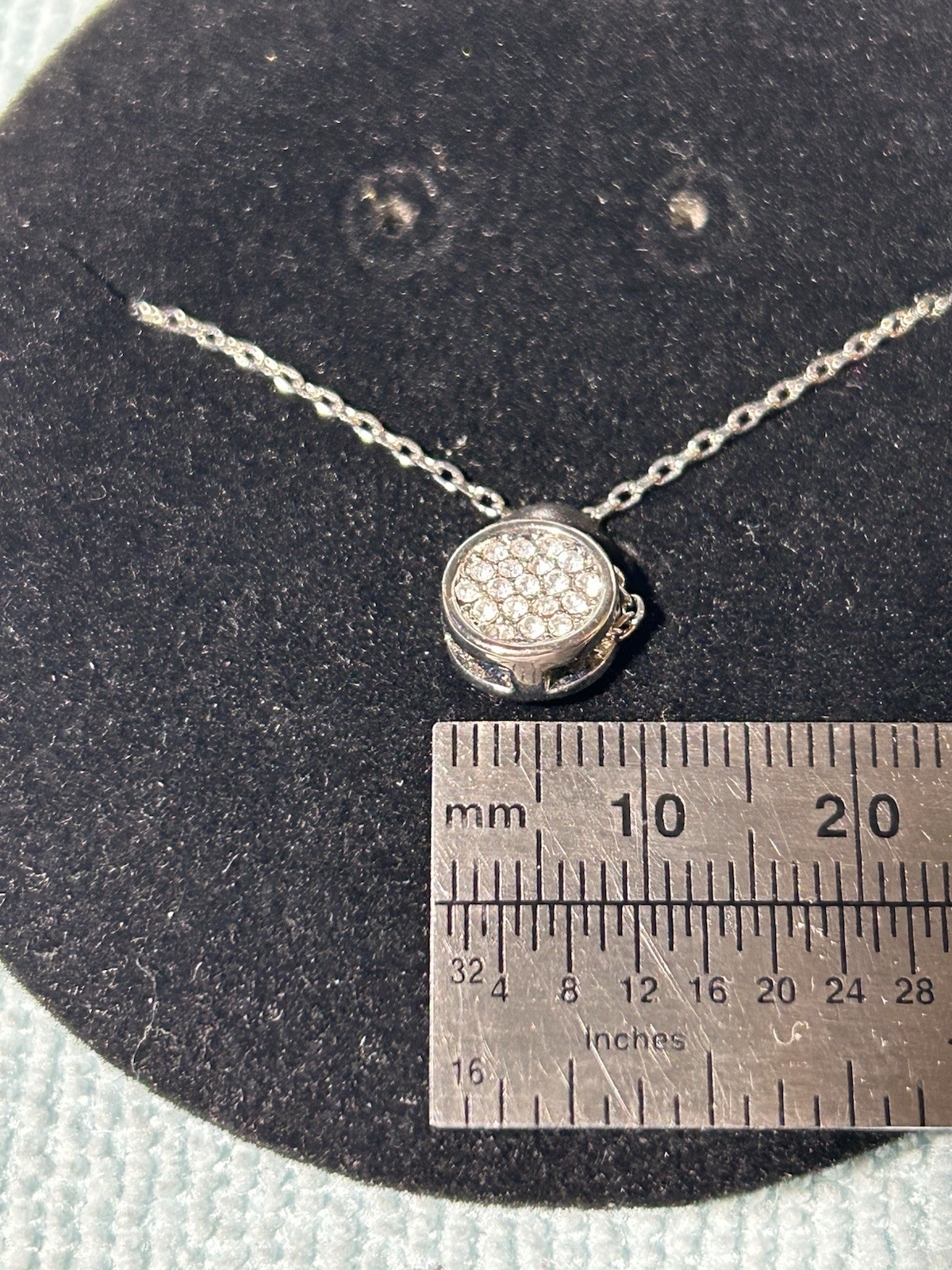 WHITE HOUSE BLACK MARKET Faux Diamonds Pendant Necklace New Without Earrings