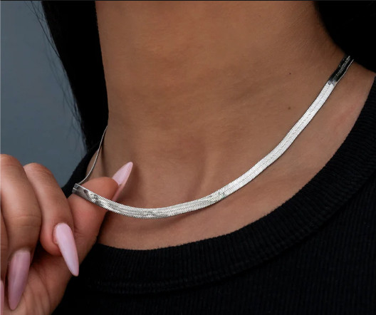 Herringbone Chain in White gold – Multiple sizes available