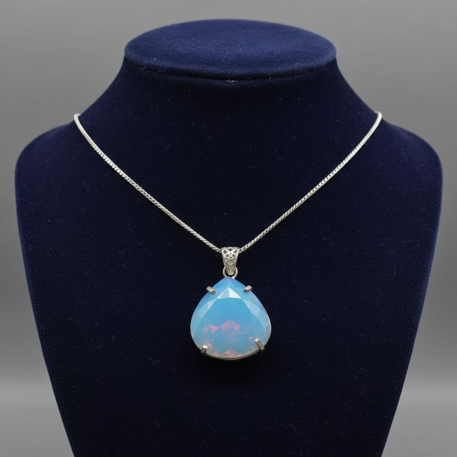 Bi-Color Pendant 94.40 Ct Welo Opal Pear Cut Natural Untreated Loose Gemstone