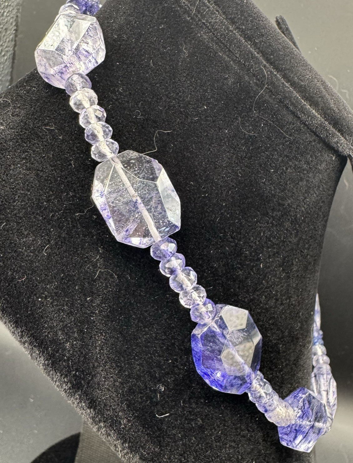 Faceted Oval Clear With Blue Purple Inclusions Glass Bead Necklace 17”