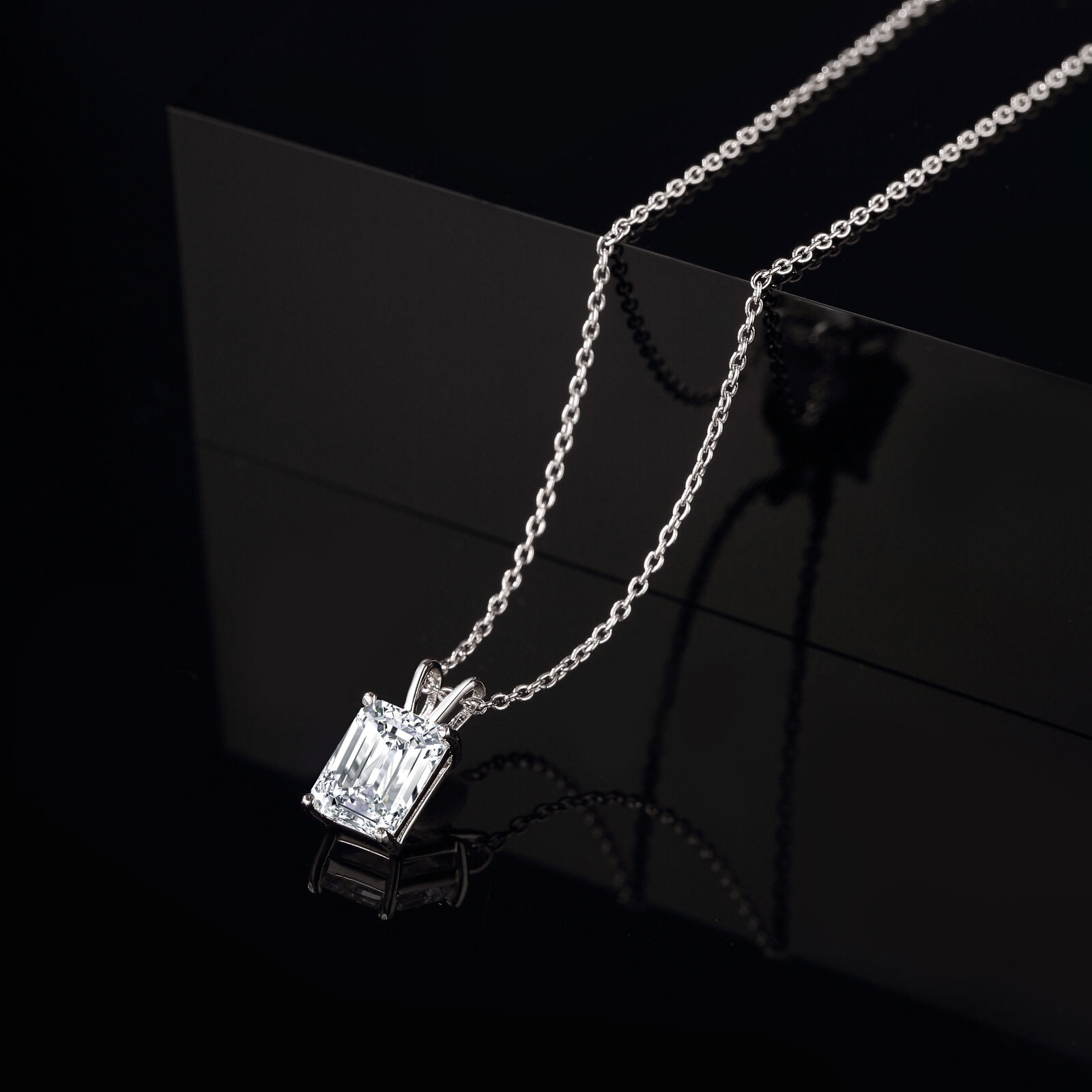 1.9ct Emerald Cut AAAAA Cz Sterling Silver Metal Women’s Pendant Chain Necklace